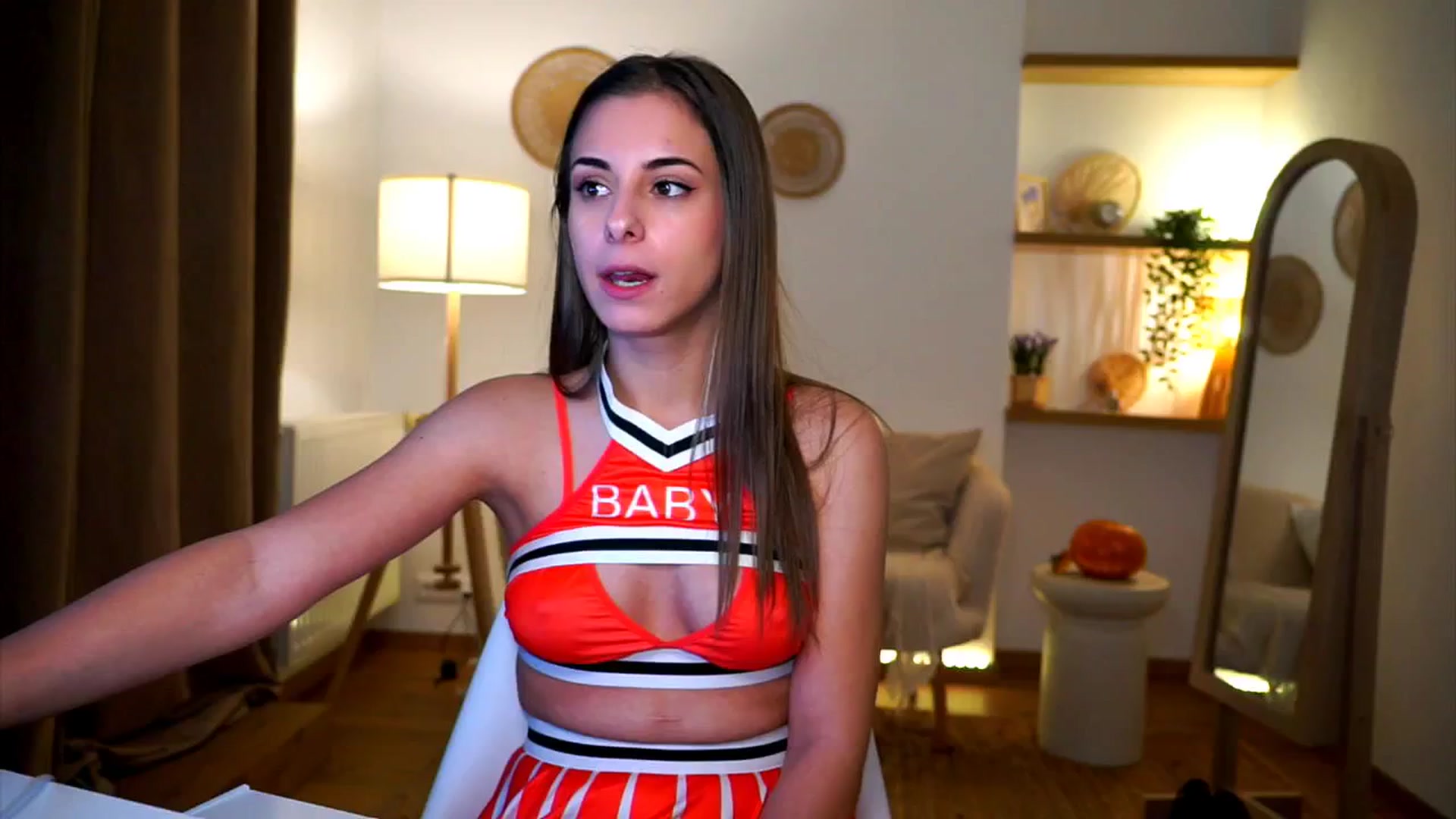Gallery image thumbnail from Hidden_Gem_'s myfreecams stream on, 10/29/2024, 21:20 image 16 of 20