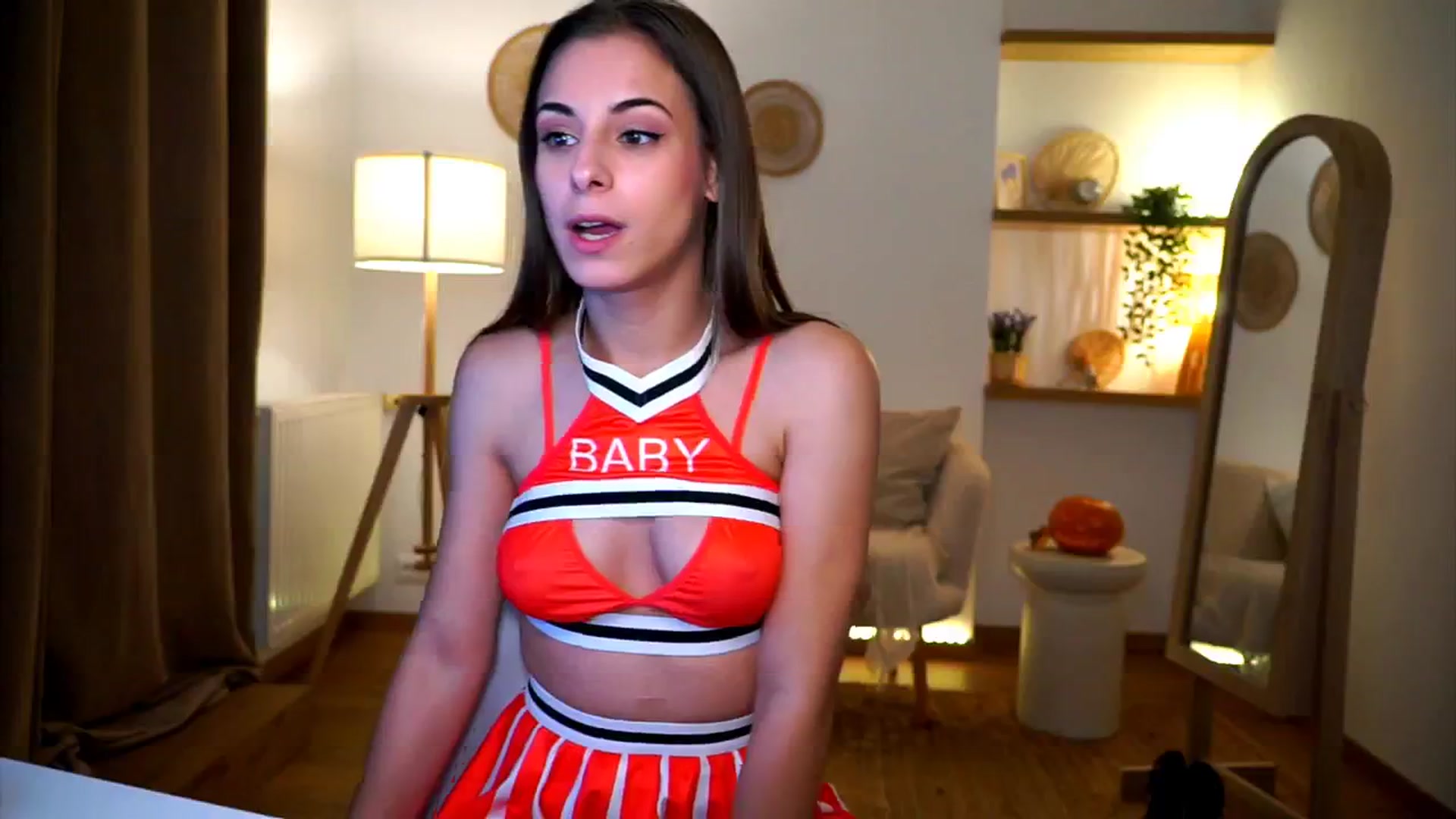 Gallery image thumbnail from Hidden_Gem_'s myfreecams stream on, 10/29/2024, 21:20 image 9 of 20