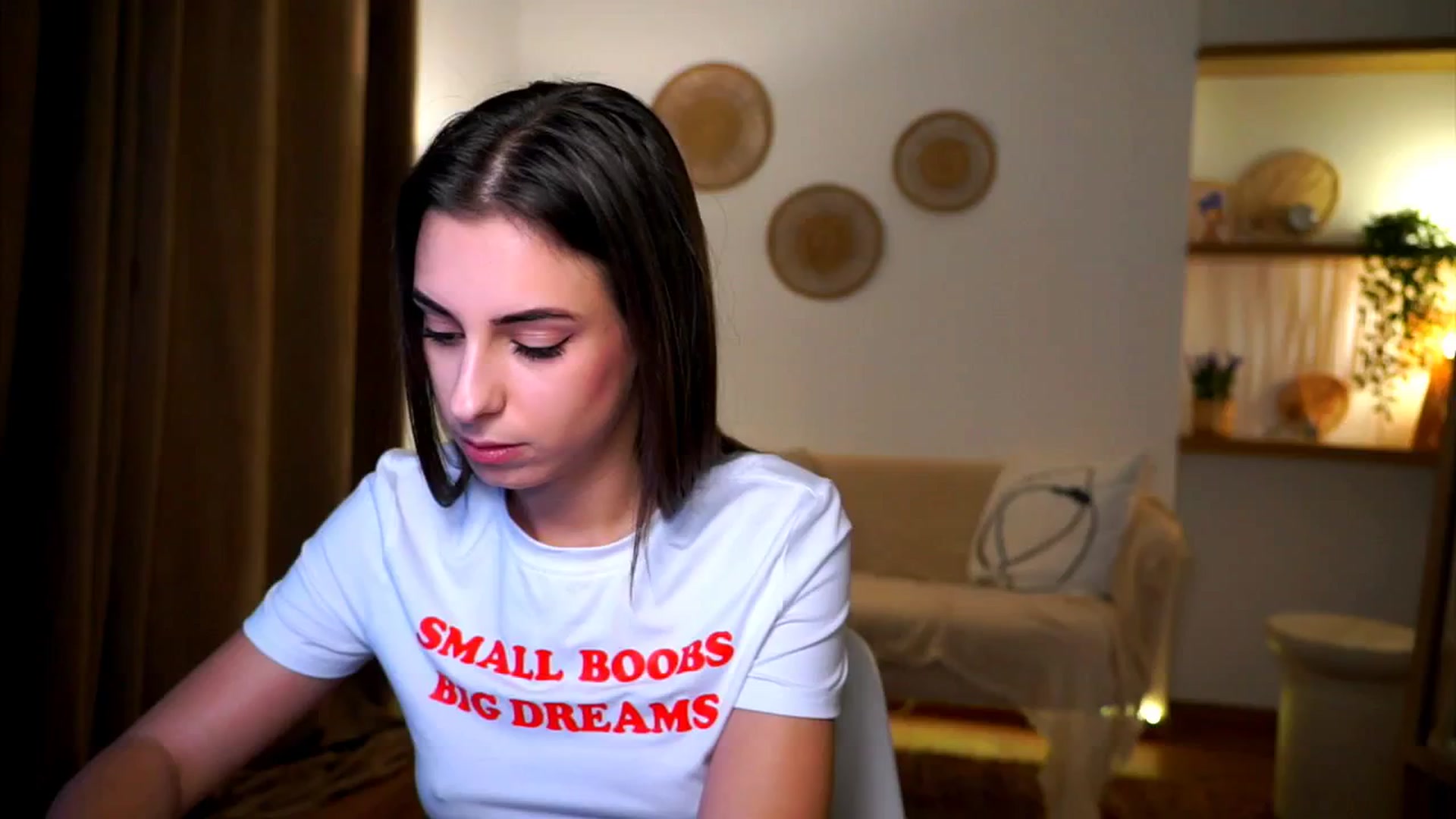 Gallery image thumbnail from Hidden_Gem_'s myfreecams stream on, 11/04/2024, 20:28 image 18 of 20