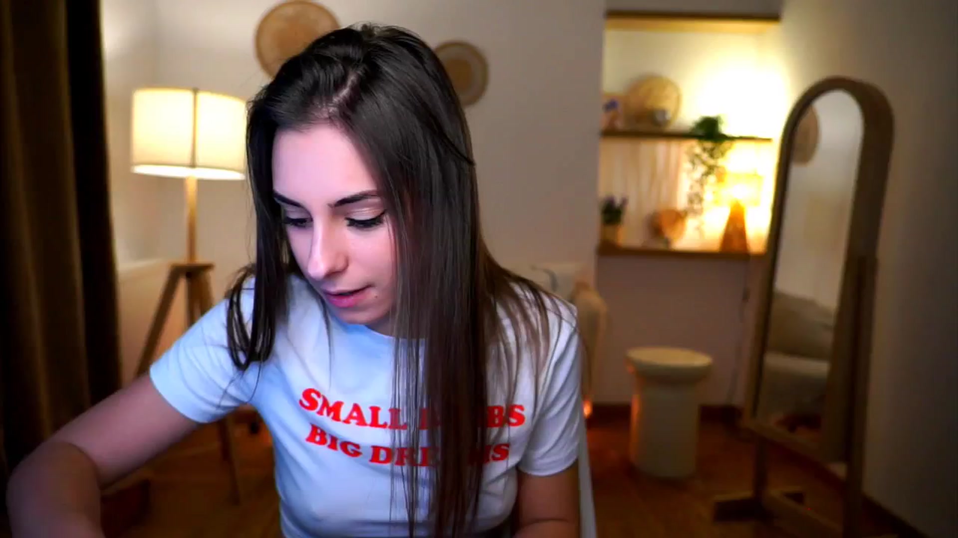 Gallery image thumbnail from Hidden_Gem_'s myfreecams stream on, 11/10/2024, 18:04 image 2 of 20