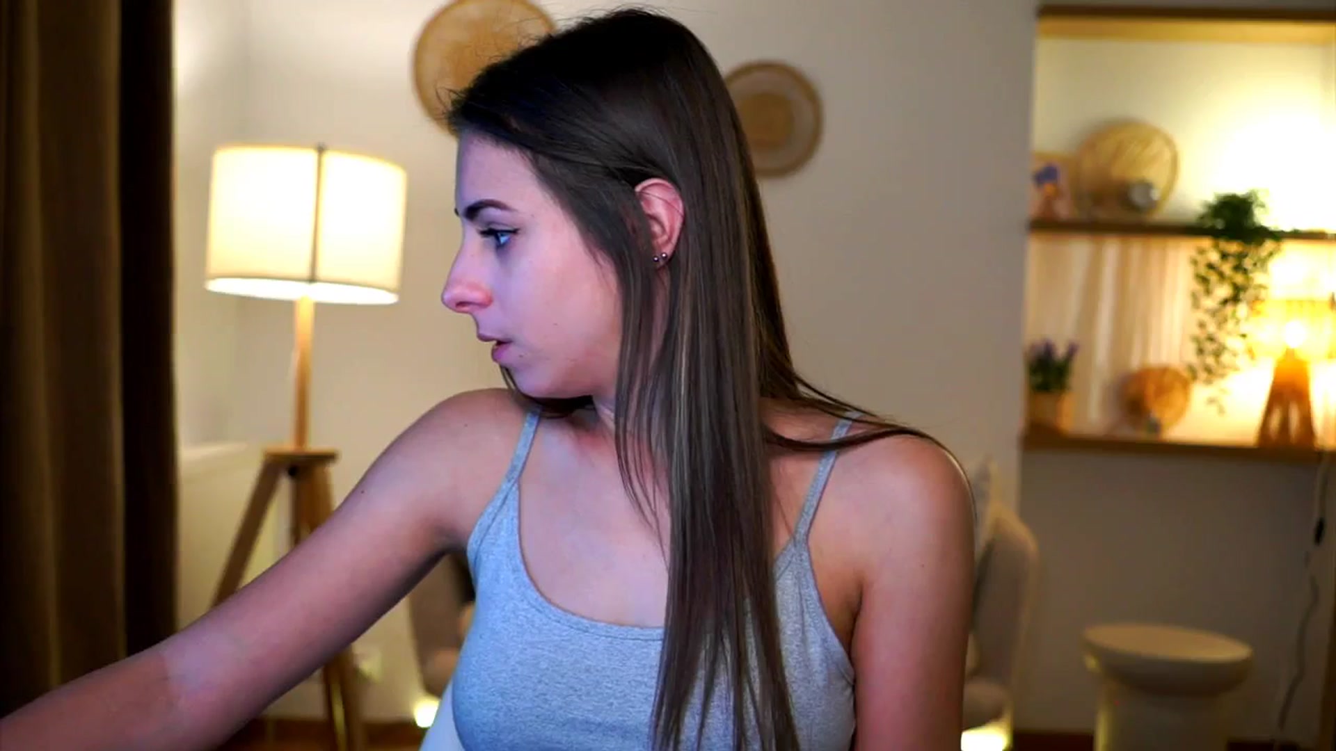 Gallery image thumbnail from Hidden_Gem_'s myfreecams stream on, 11/16/2024, 20:04 image 9 of 20