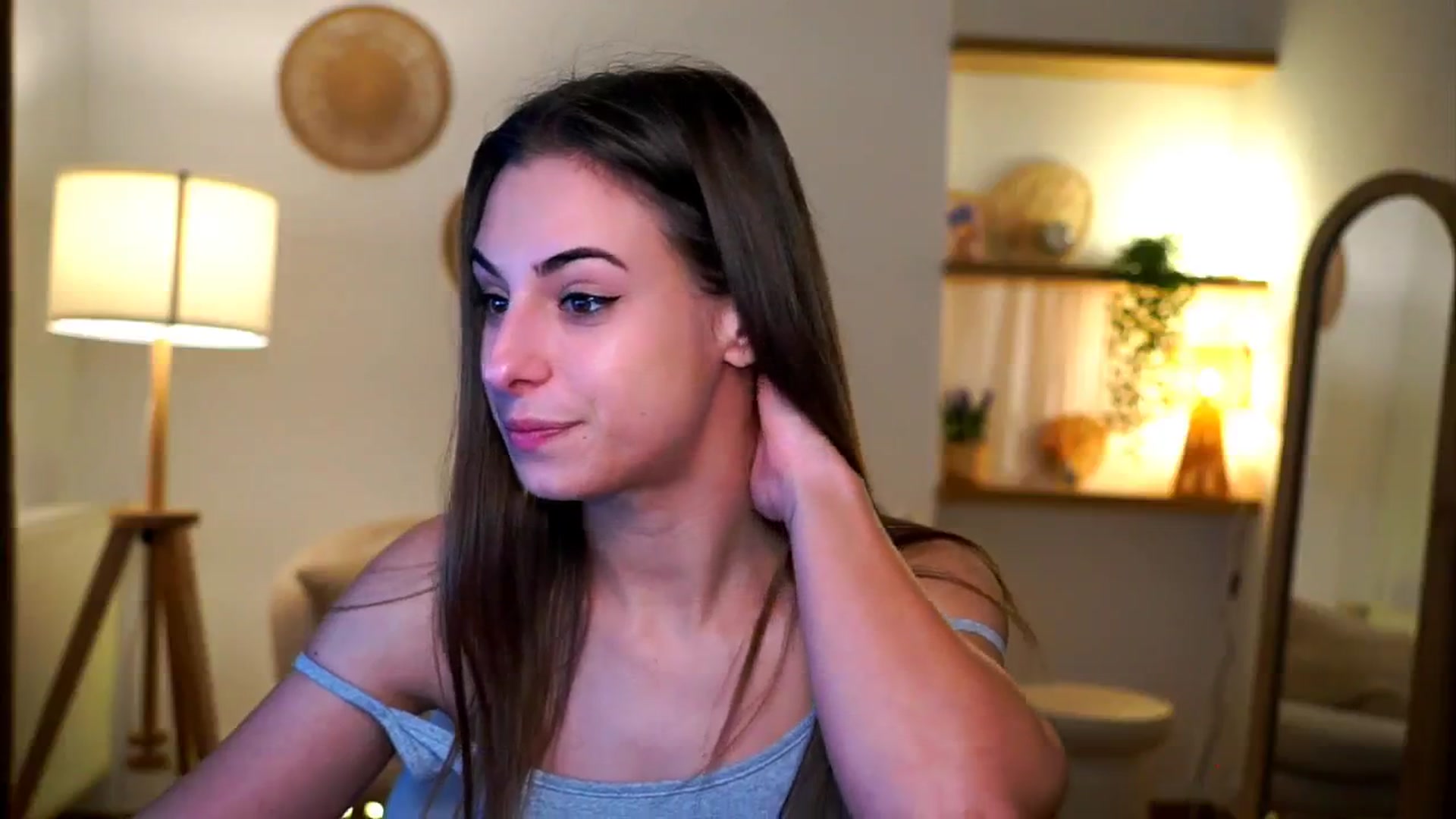 Gallery image thumbnail from Hidden_Gem_'s myfreecams stream on, 11/16/2024, 20:04 image 14 of 20