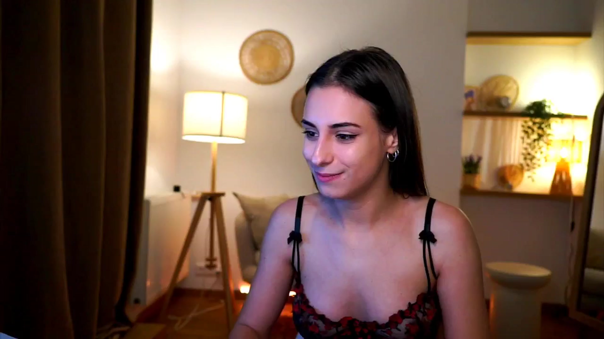 Gallery image thumbnail from Hidden_Gem_'s myfreecams stream on, 11/24/2024, 21:02 image 17 of 20