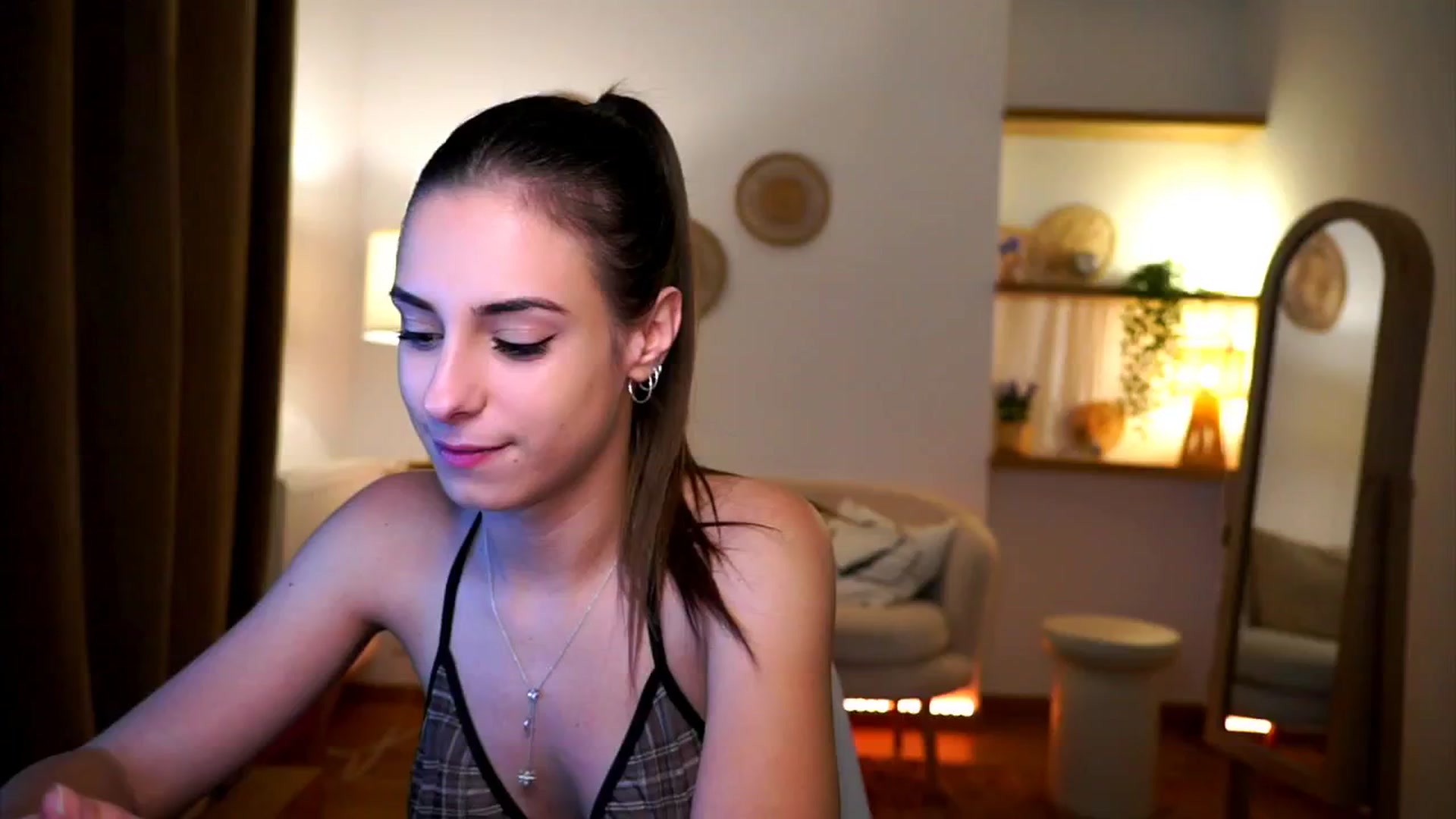 Gallery image thumbnail from Hidden_Gem_'s myfreecams stream on, 11/26/2024, 19:00 image 5 of 20