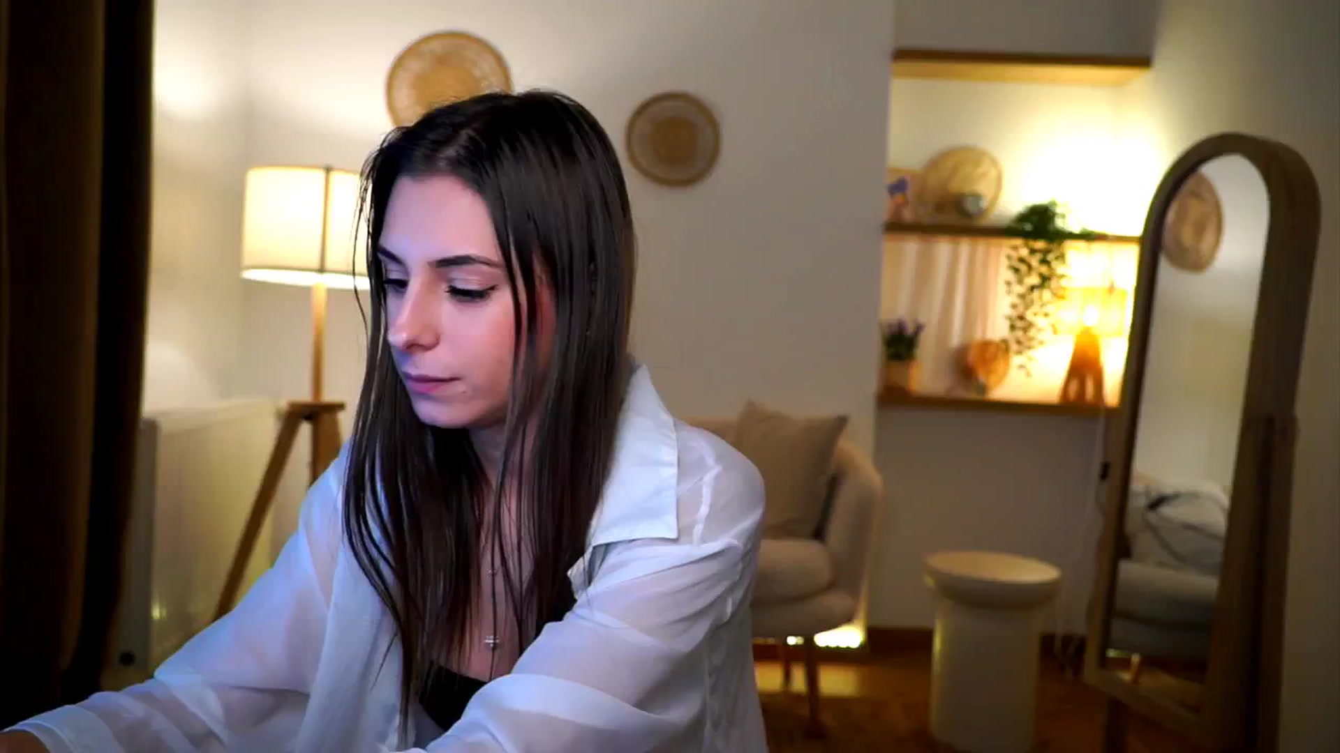 Gallery image thumbnail from Hidden_Gem_'s myfreecams stream on, 11/28/2024, 20:21 image 1 of 20