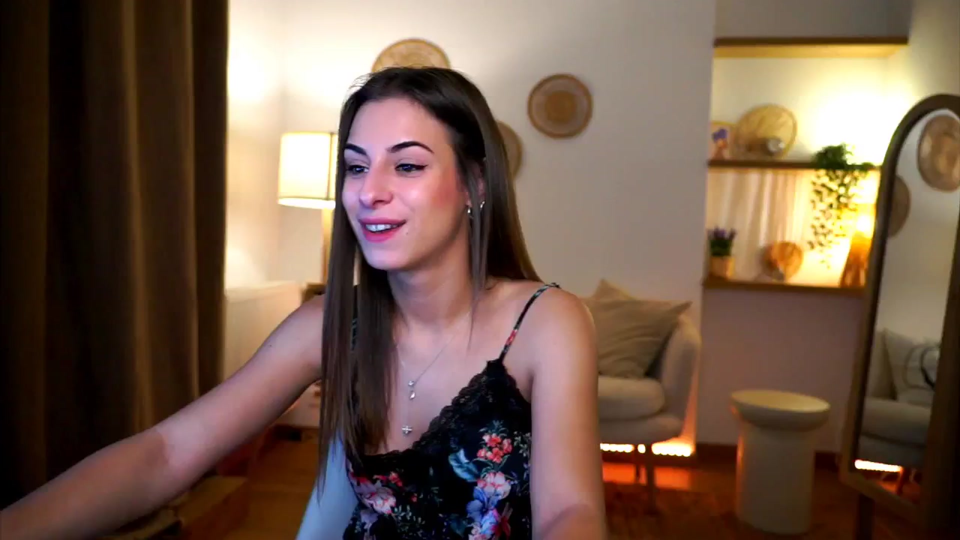 Gallery image thumbnail from Hidden_Gem_'s myfreecams stream on, 11/29/2024, 16:13 image 3 of 20