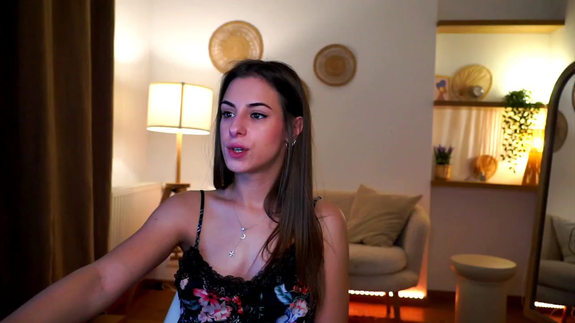 Gallery image thumbnail from Hidden_Gem_'s myfreecams stream on, 11/29/2024, 16:34 image 6 of 20