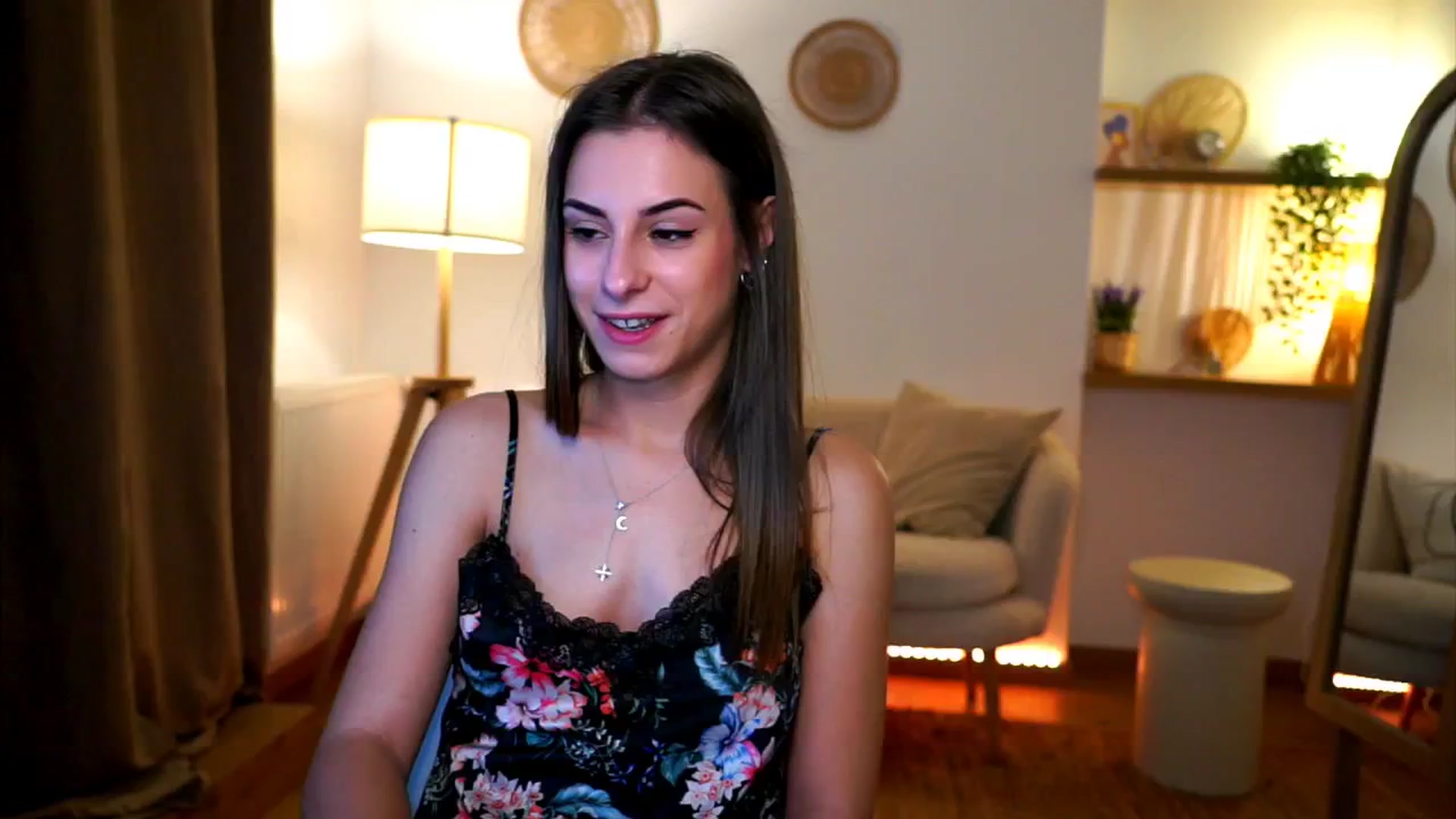 Gallery image thumbnail from Hidden_Gem_'s myfreecams stream on, 11/29/2024, 16:34 image 9 of 20