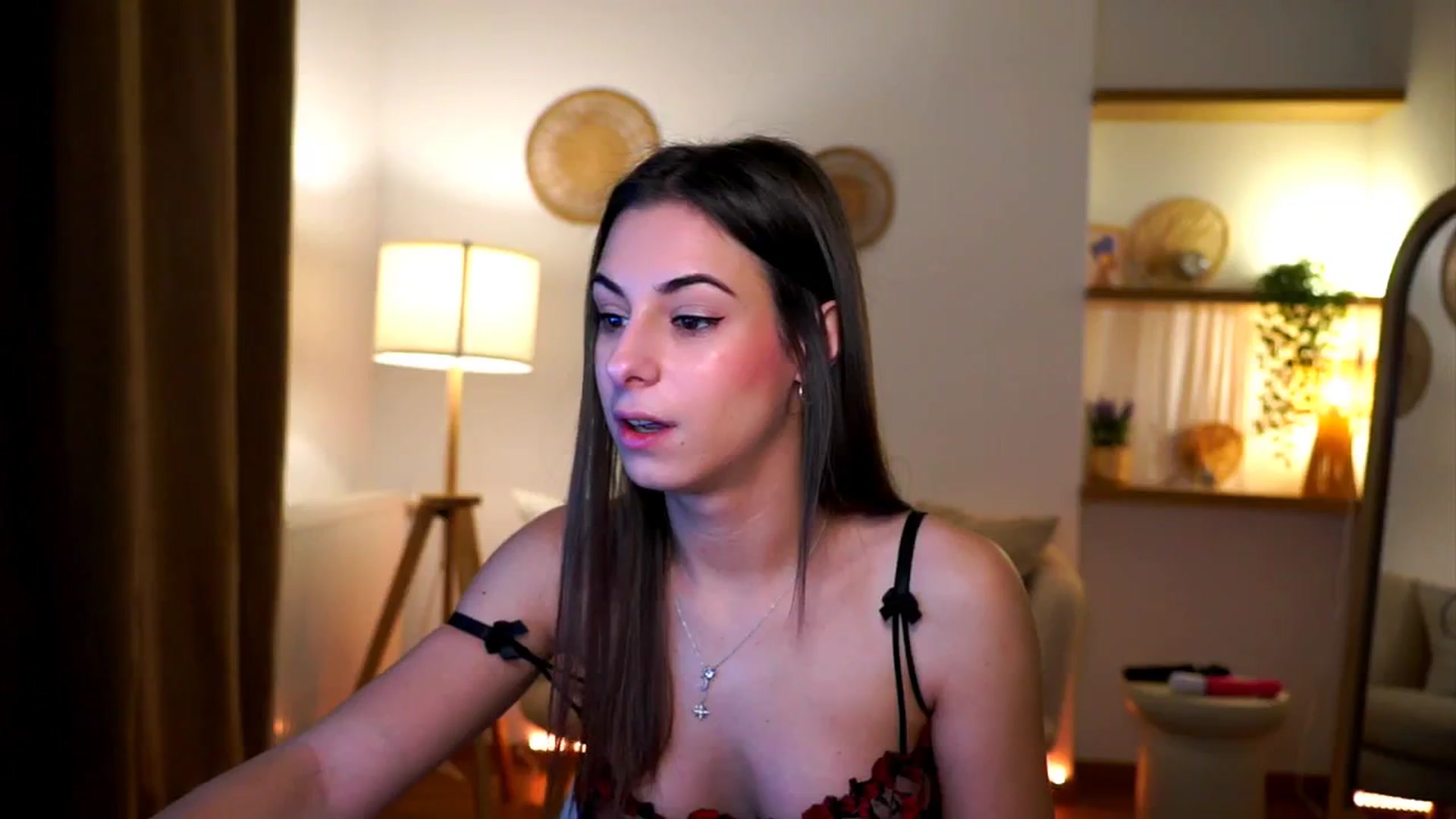 Gallery image thumbnail from Hidden_Gem_'s myfreecams stream on, 11/30/2024, 17:11 image 7 of 20