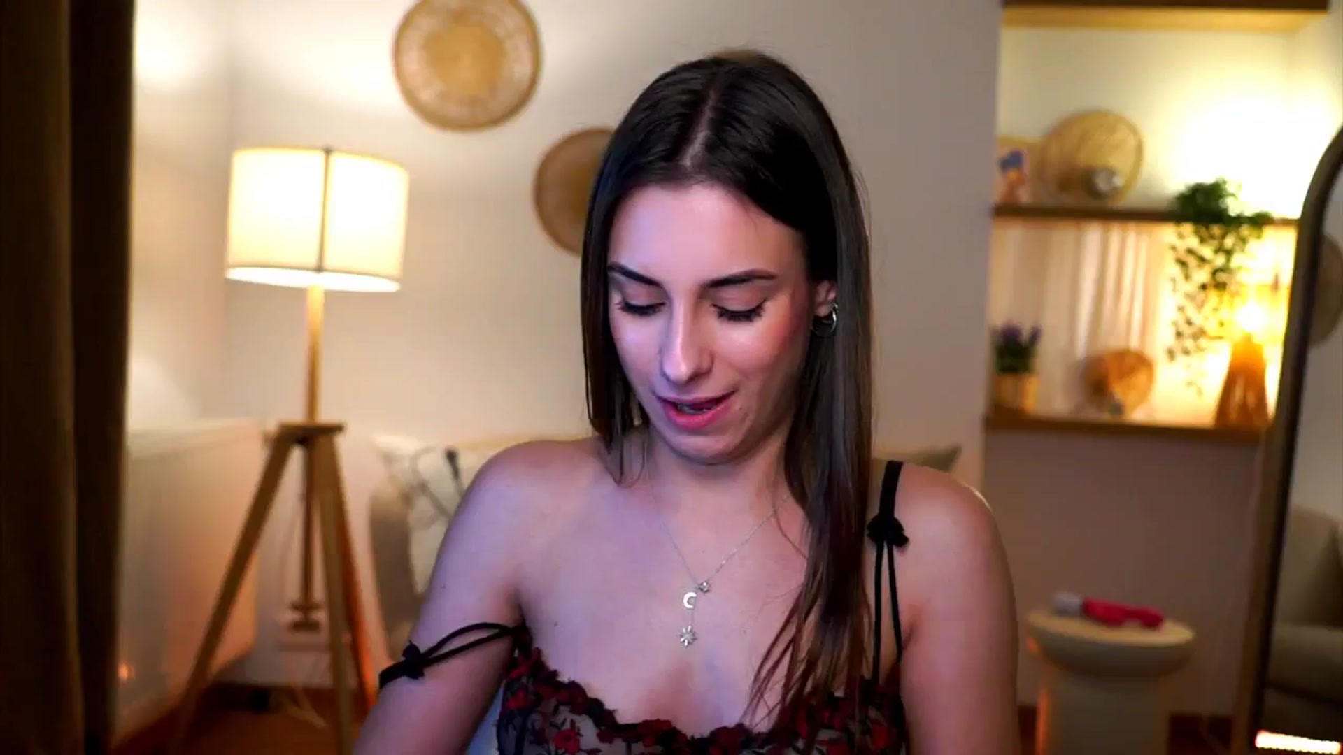 Gallery image thumbnail from Hidden_Gem_'s myfreecams stream on, 11/30/2024, 20:13 image 11 of 20