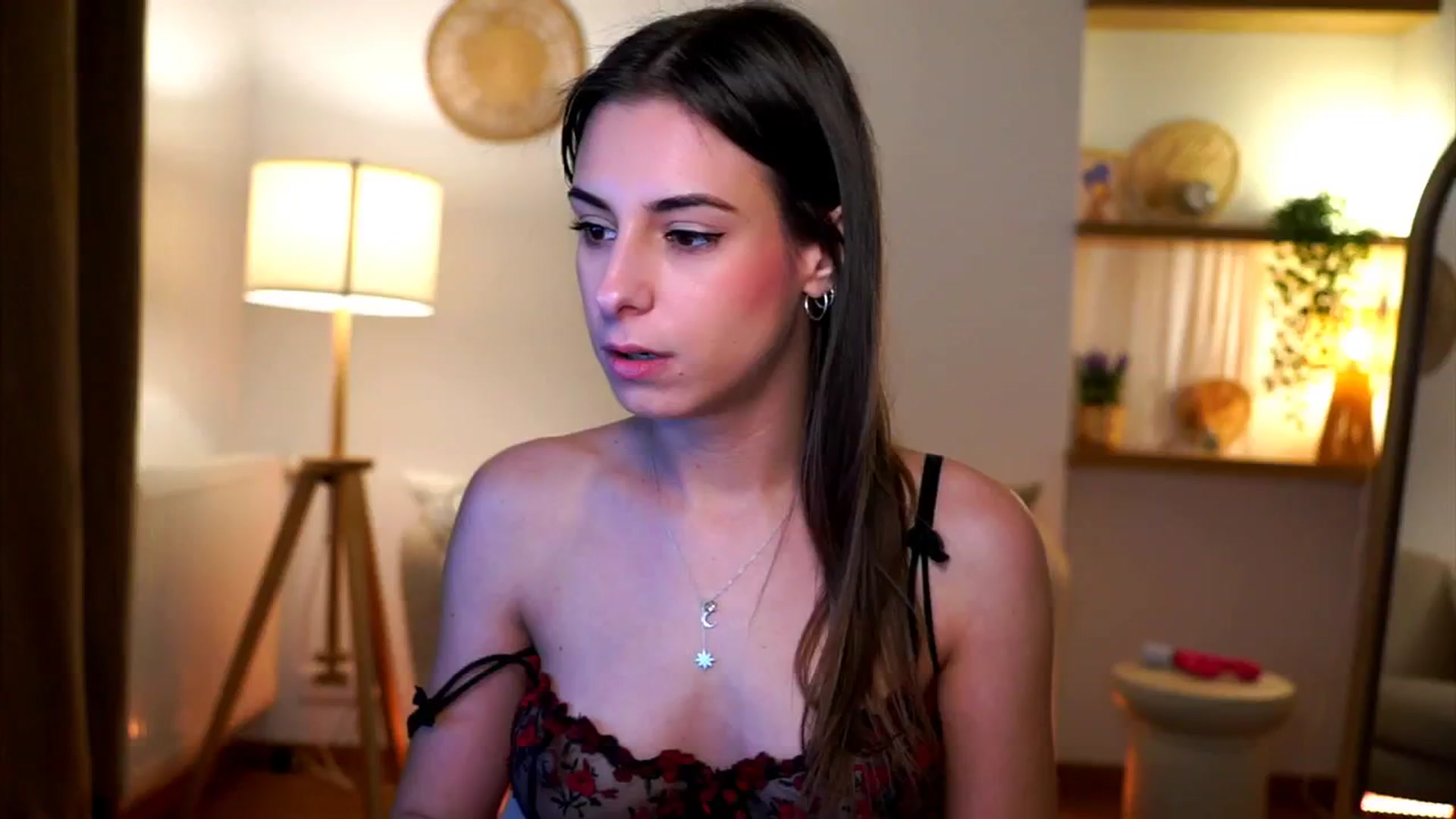 Gallery image thumbnail from Hidden_Gem_'s myfreecams stream on, 11/30/2024, 20:13 image 10 of 20