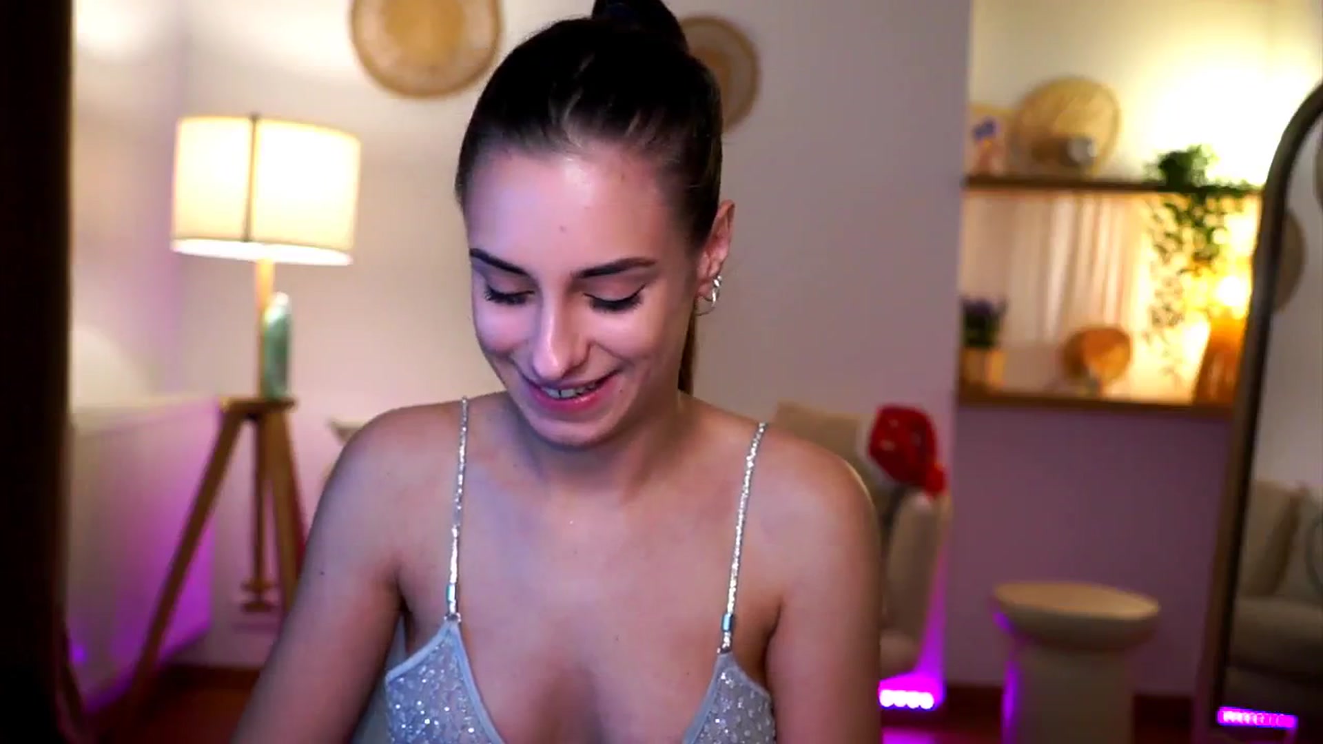Gallery image thumbnail from Hidden_Gem_'s myfreecams stream on, 12/15/2024, 17:50 image 6 of 20