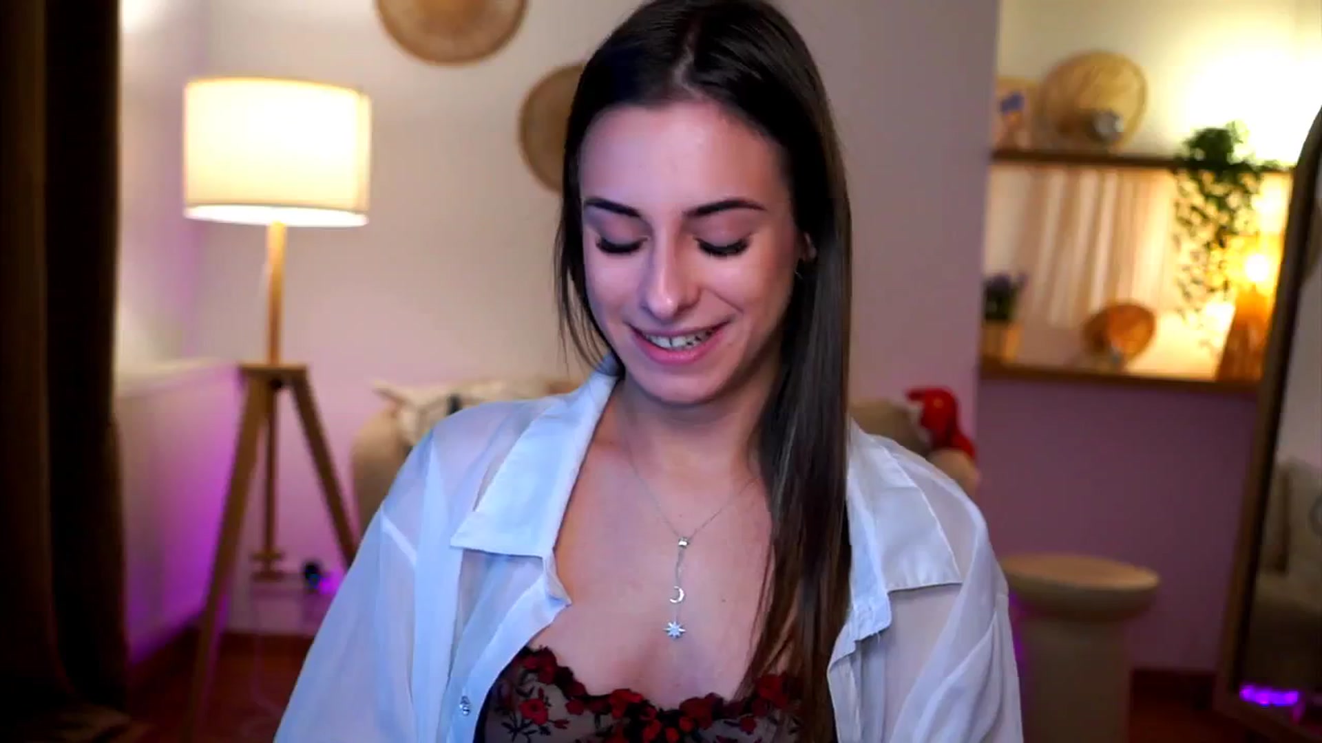 Gallery image thumbnail from Hidden_Gem_'s myfreecams stream on, 12/21/2024, 16:19 image 4 of 20