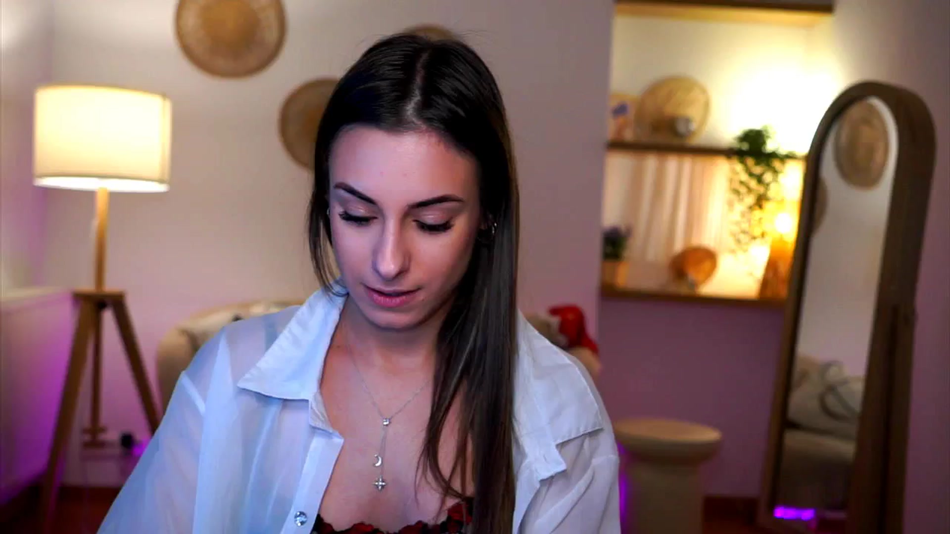 Gallery image thumbnail from Hidden_Gem_'s myfreecams stream on, 12/21/2024, 16:19 image 18 of 20