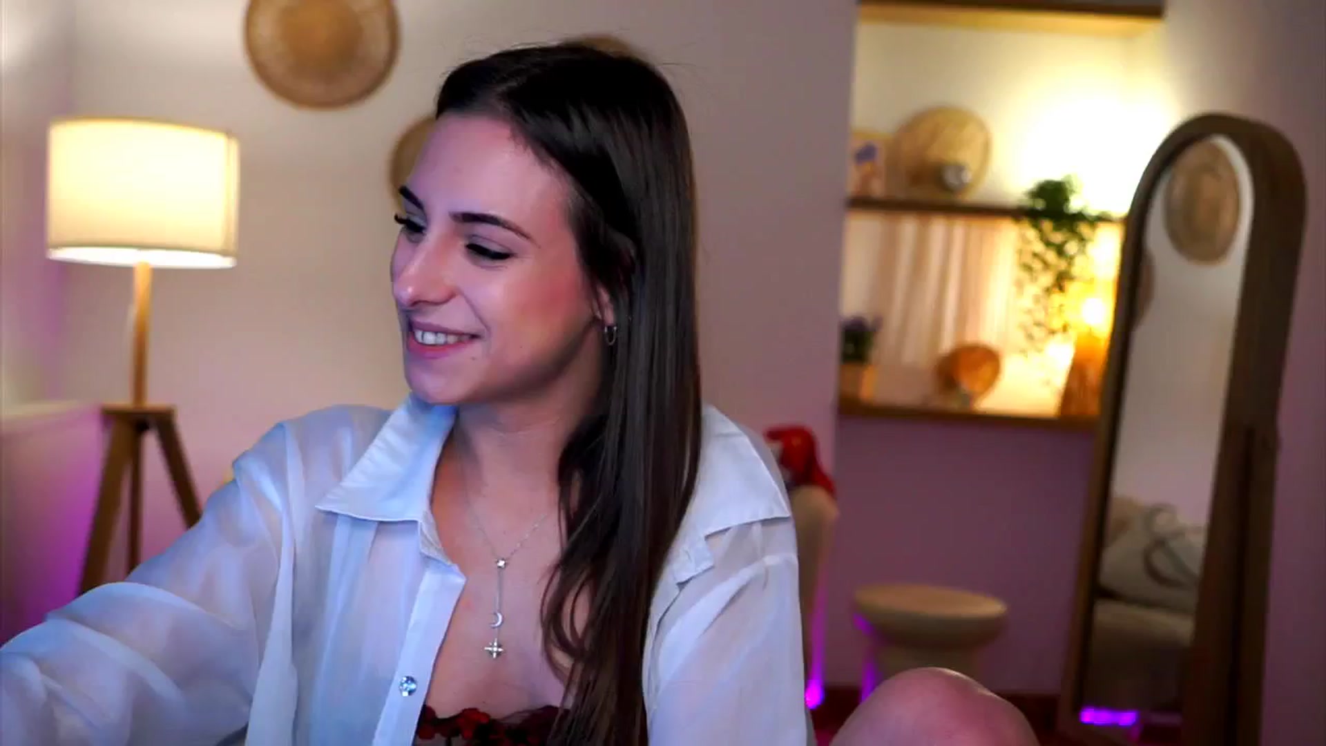 Gallery image thumbnail from Hidden_Gem_'s myfreecams stream on, 12/21/2024, 16:19 image 17 of 20