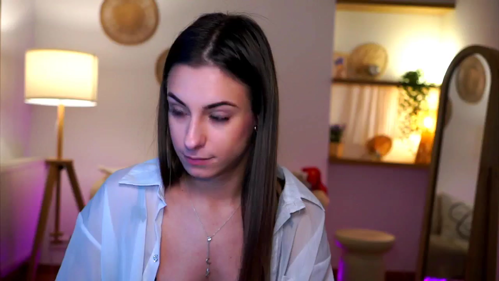 Gallery image thumbnail from Hidden_Gem_'s myfreecams stream on, 12/21/2024, 16:19 image 8 of 20