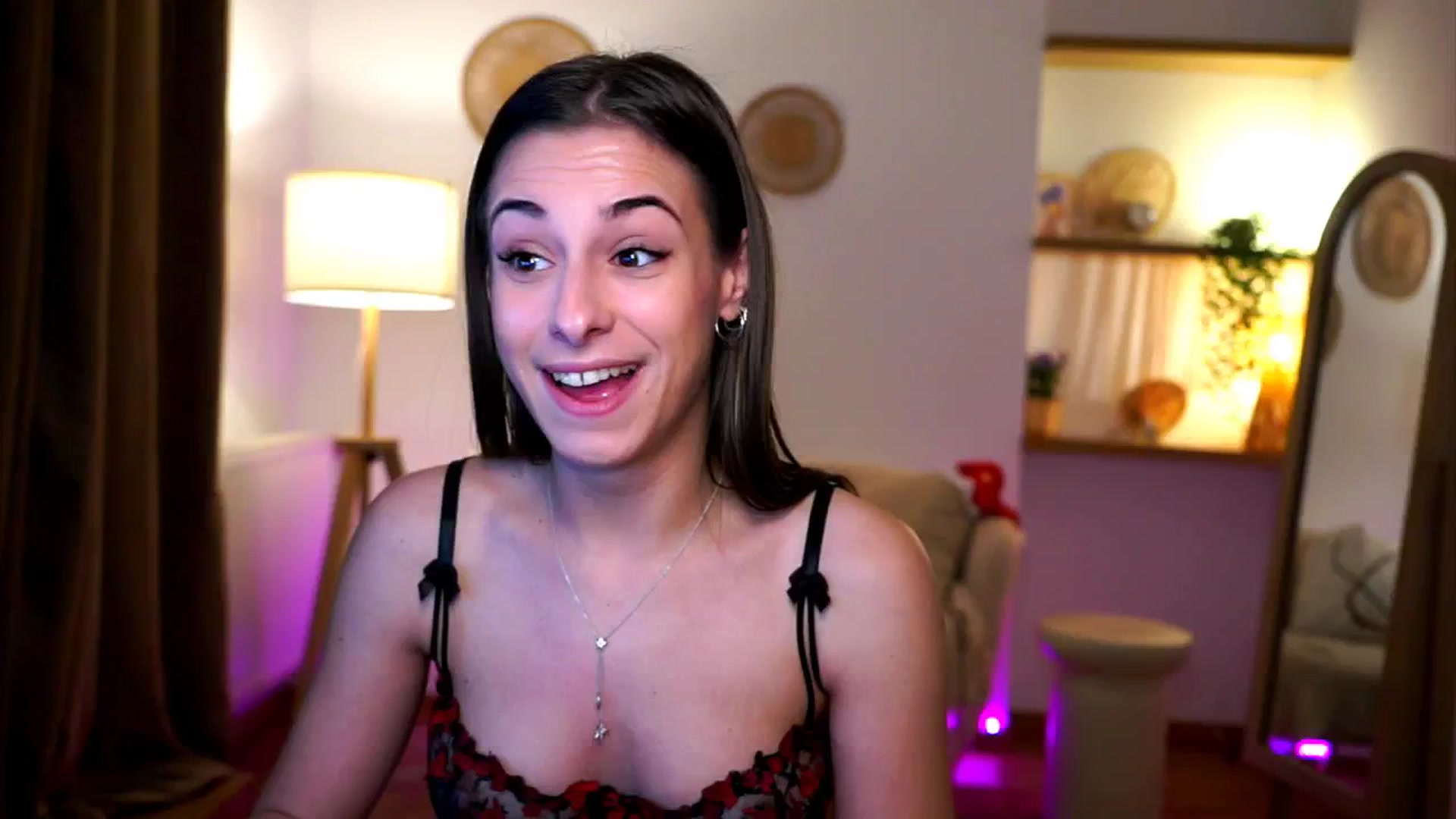 Gallery image thumbnail from Hidden_Gem_'s myfreecams stream on, 12/21/2024, 19:00 image 20 of 20