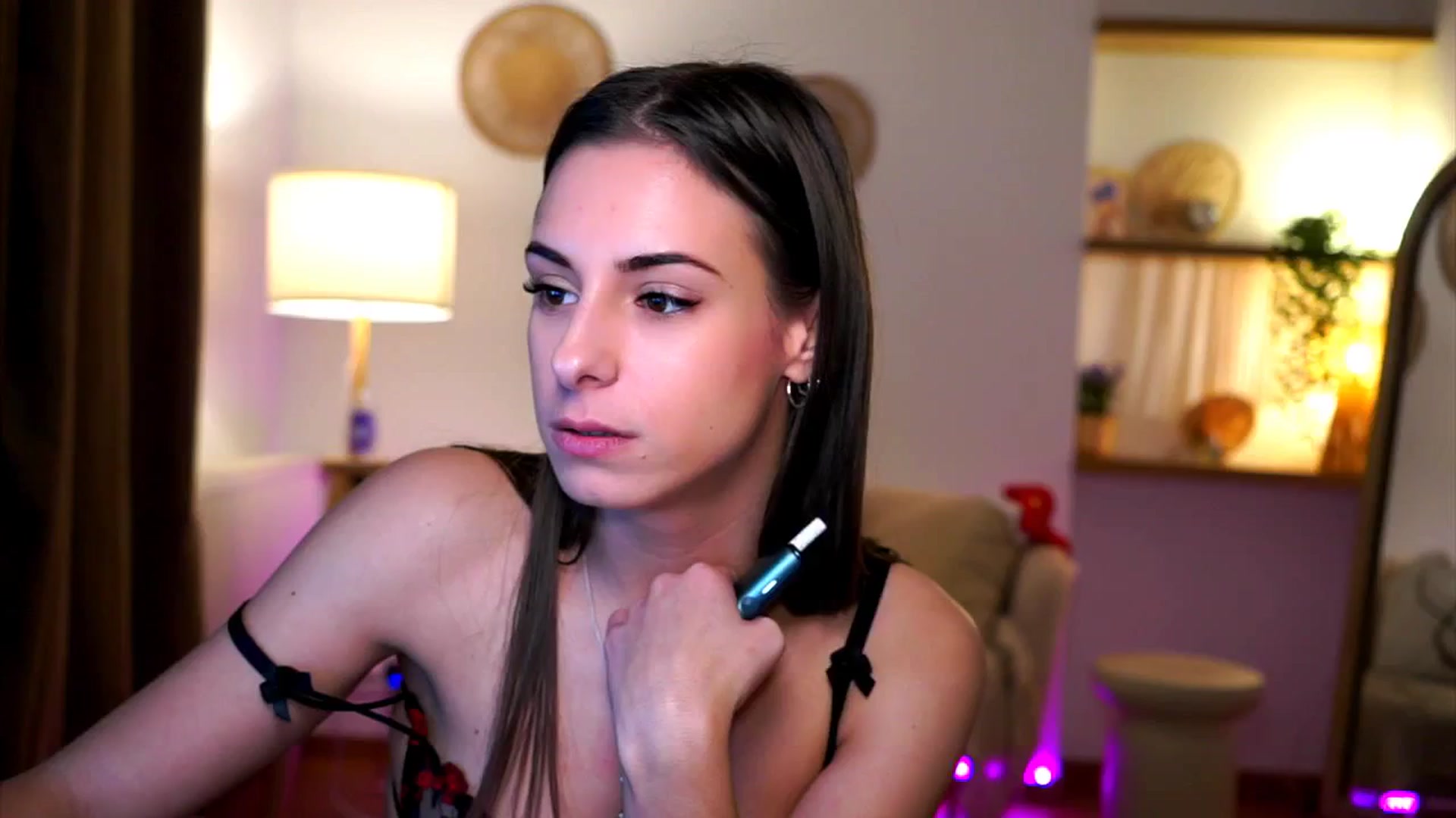 Gallery image thumbnail from Hidden_Gem_'s myfreecams stream on, 12/21/2024, 19:42 image 12 of 20