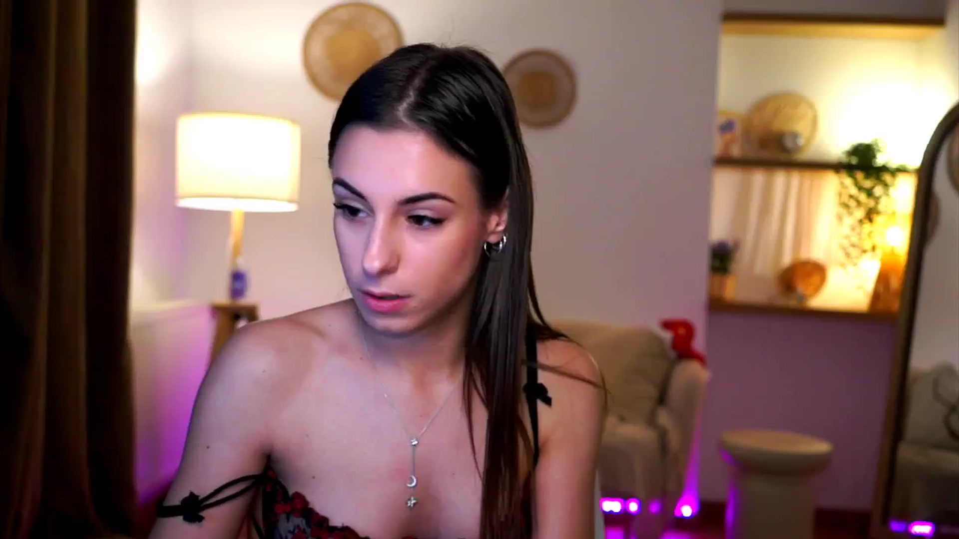 Gallery image thumbnail from Hidden_Gem_'s myfreecams stream on, 12/21/2024, 19:42 image 20 of 20