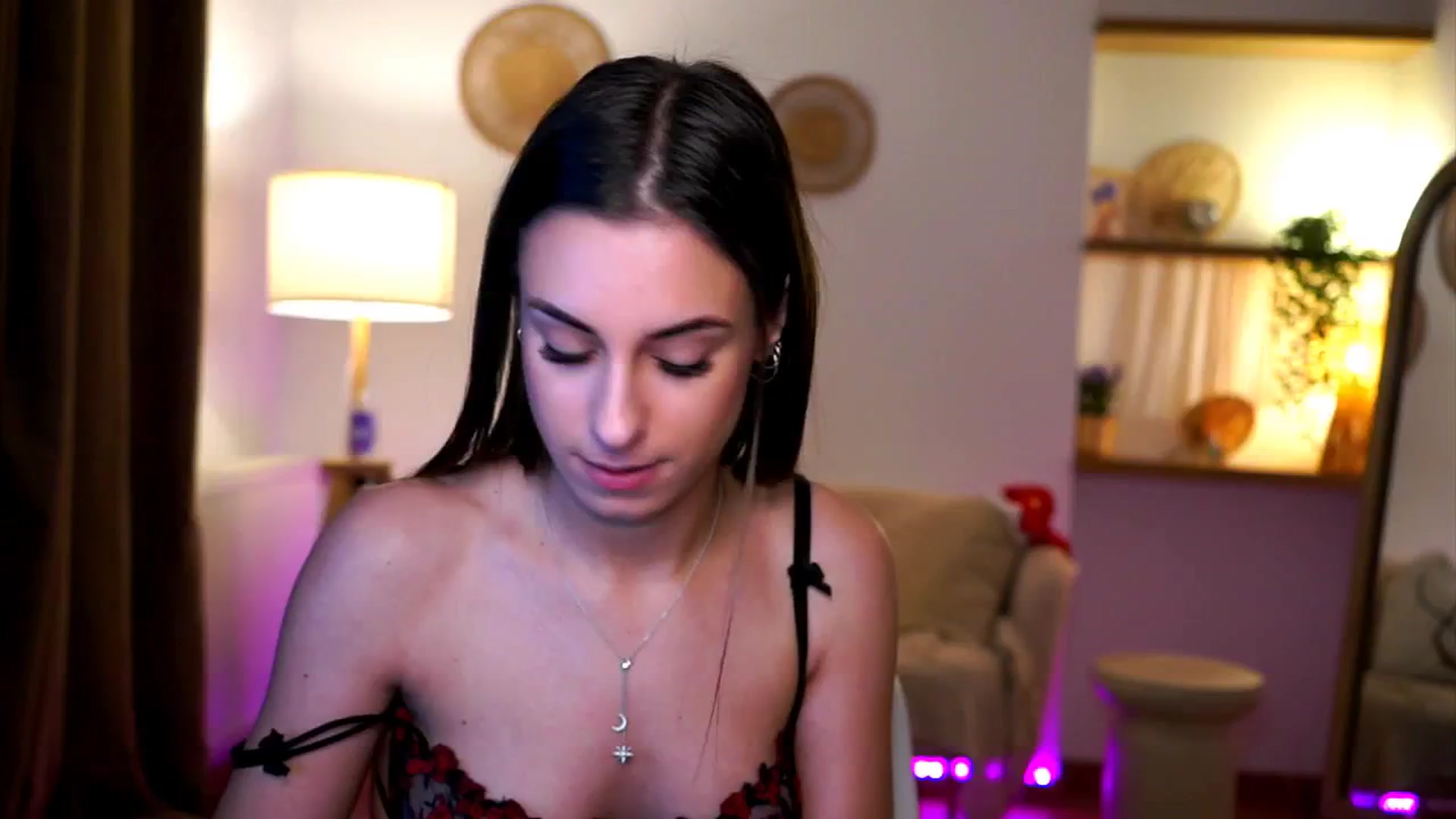 Gallery image thumbnail from Hidden_Gem_'s myfreecams stream on, 12/21/2024, 19:42 image 4 of 20