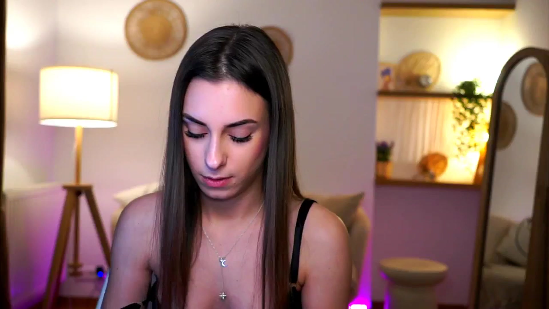 Gallery image thumbnail from Hidden_Gem_'s myfreecams stream on, 12/26/2024, 18:24 image 12 of 20