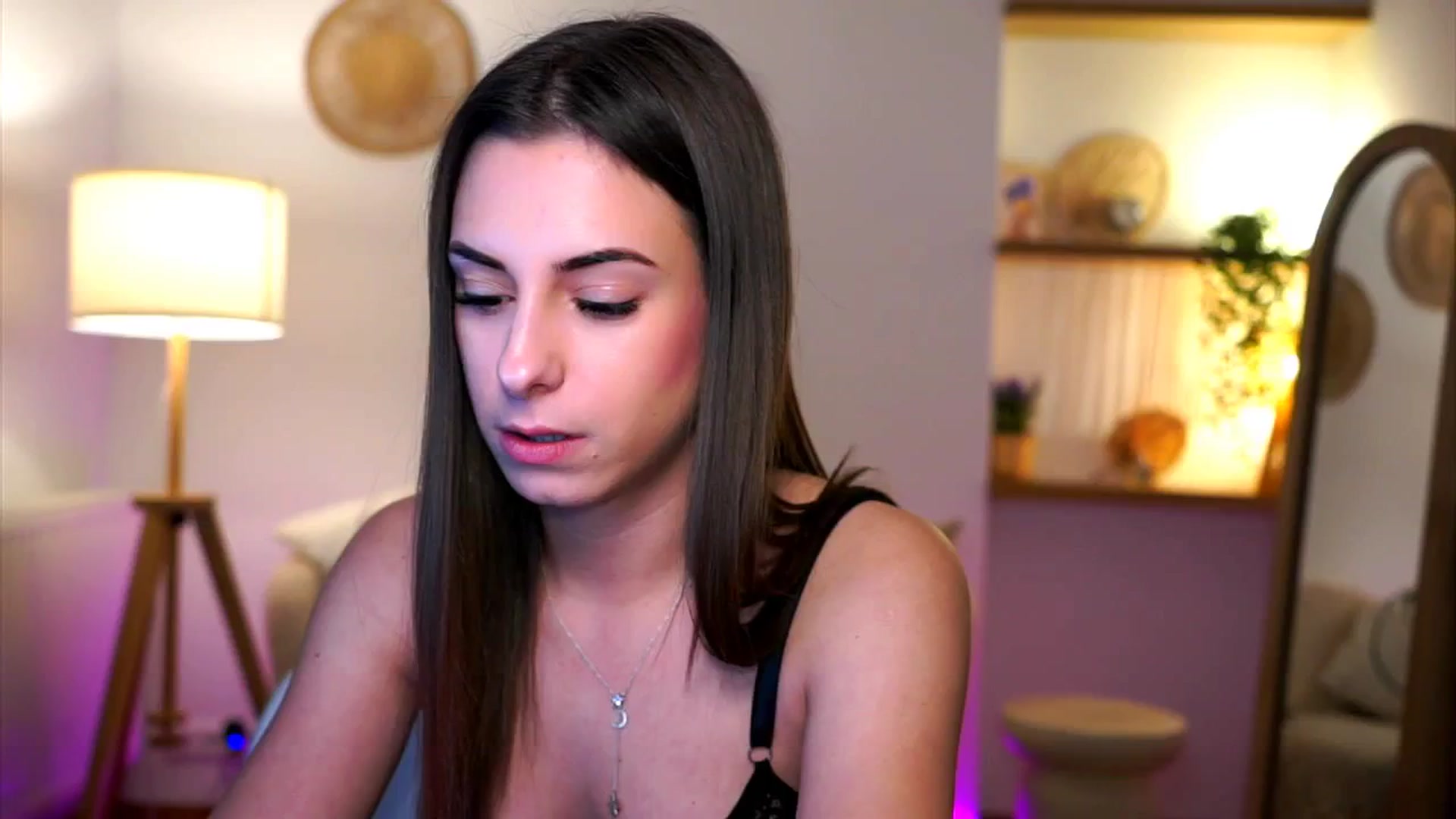 Gallery image thumbnail from Hidden_Gem_'s myfreecams stream on, 12/26/2024, 18:24 image 20 of 20