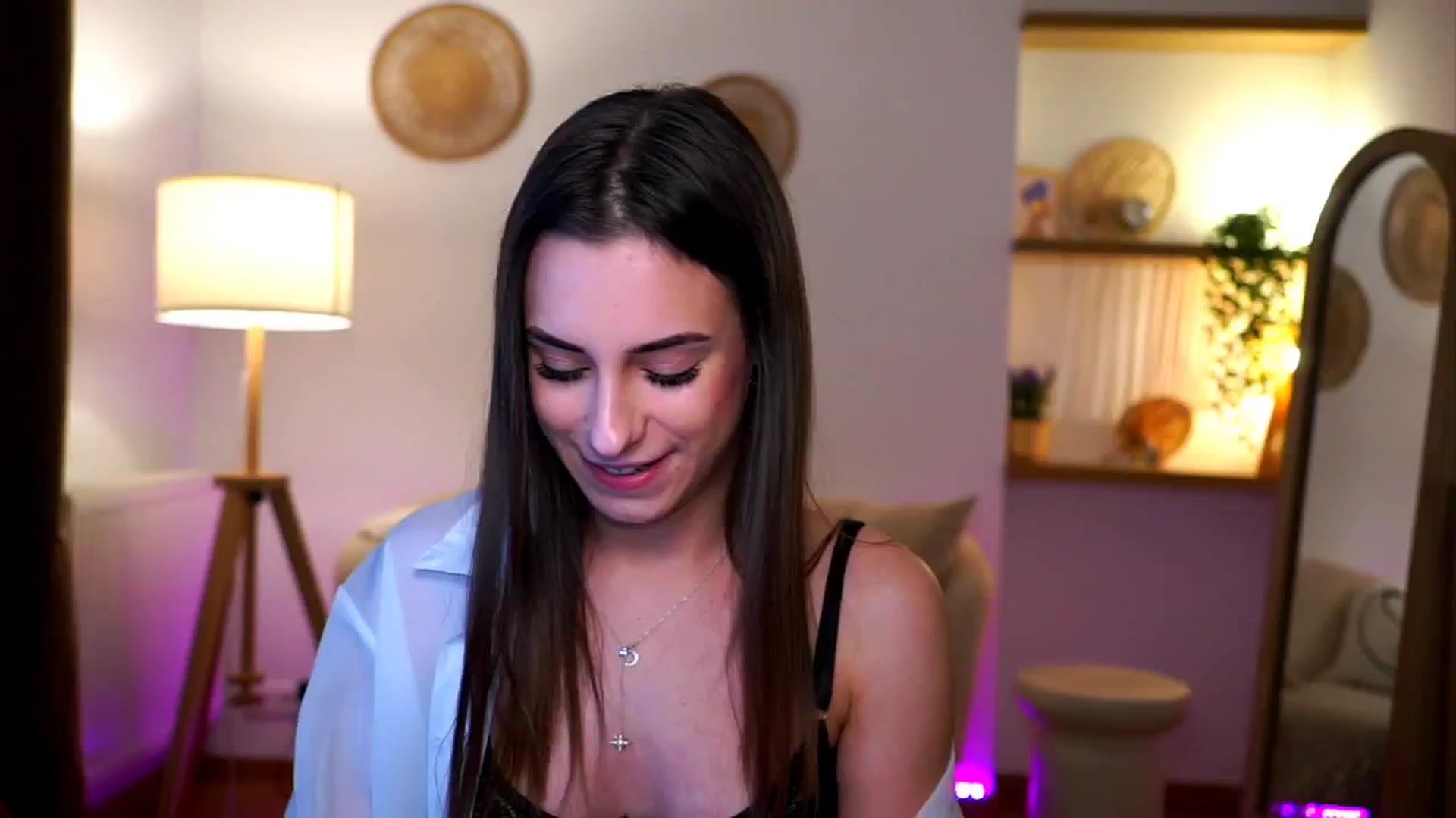 Gallery image thumbnail from Hidden_Gem_'s myfreecams stream on, 12/26/2024, 18:24 image 4 of 20