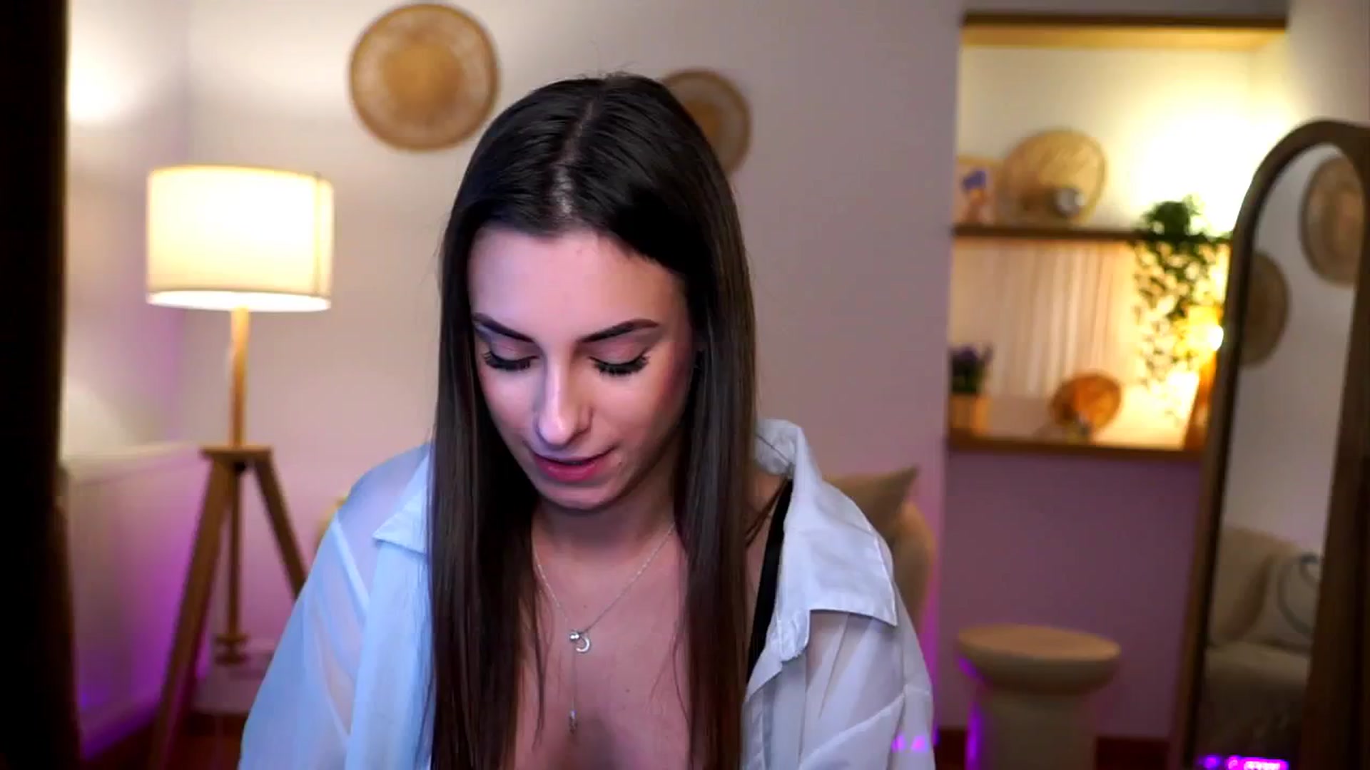 Gallery image thumbnail from Hidden_Gem_'s myfreecams stream on, 12/26/2024, 18:24 image 3 of 20