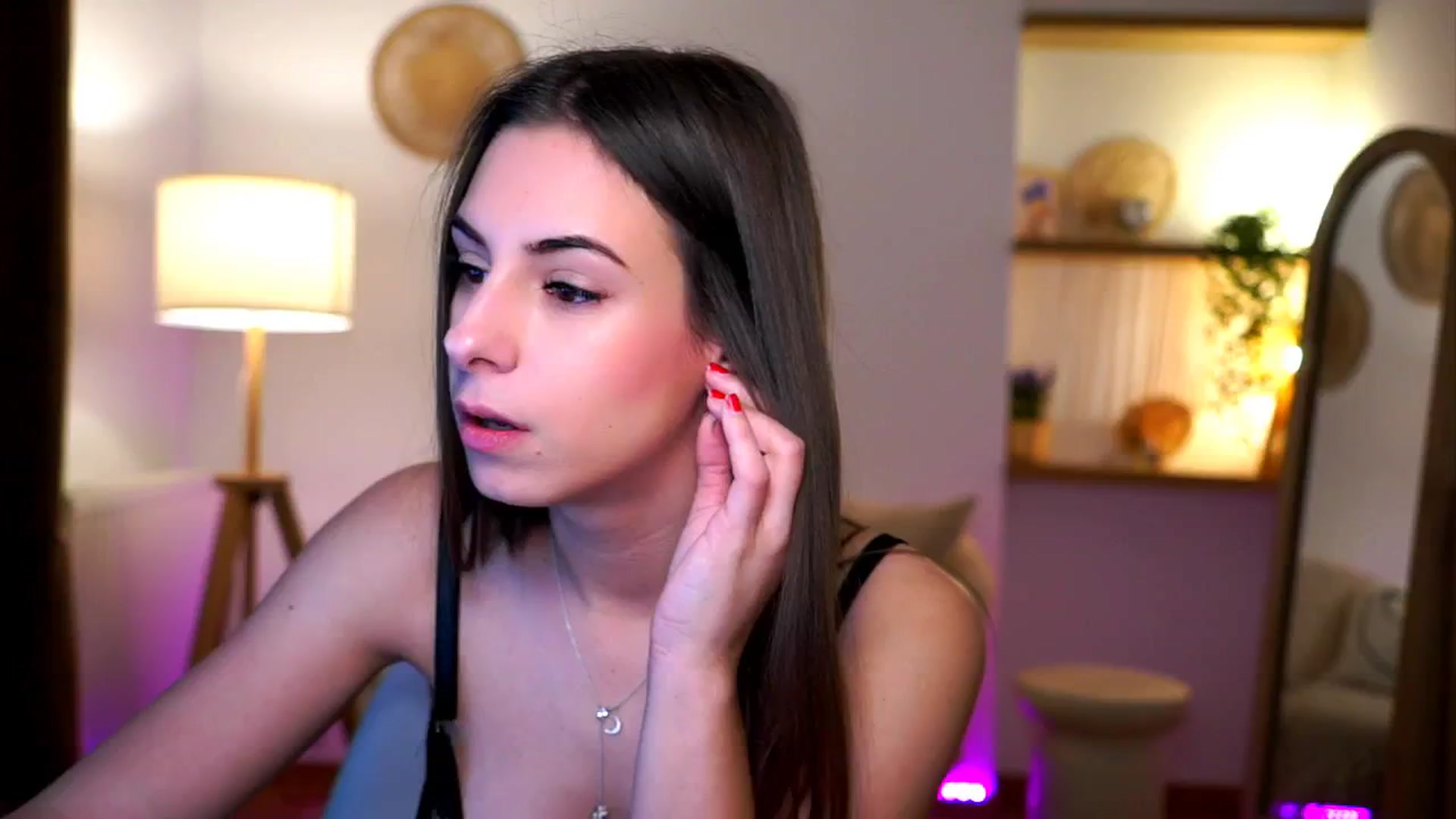 Gallery image thumbnail from Hidden_Gem_'s myfreecams stream on, 12/26/2024, 18:24 image 2 of 20