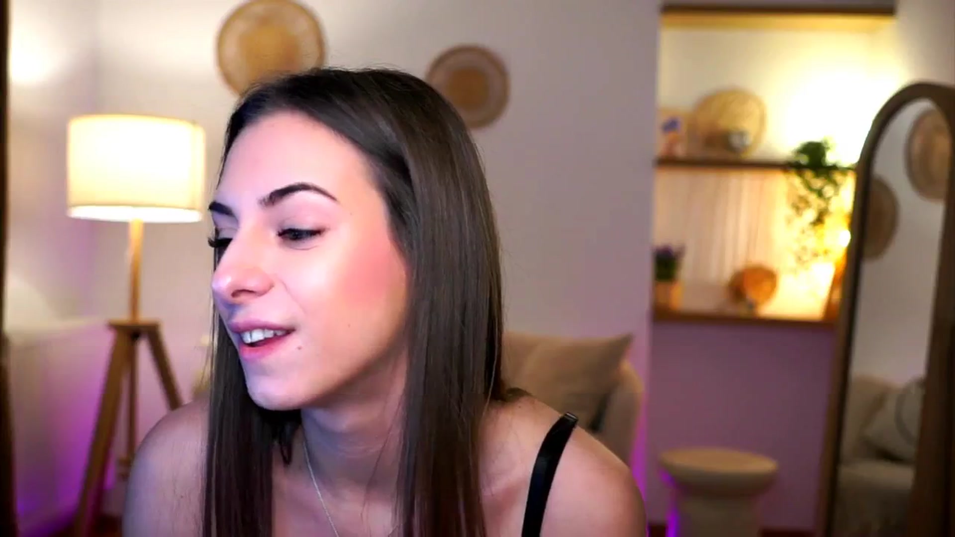 Gallery image thumbnail from Hidden_Gem_'s myfreecams stream on, 12/26/2024, 18:24 image 9 of 20