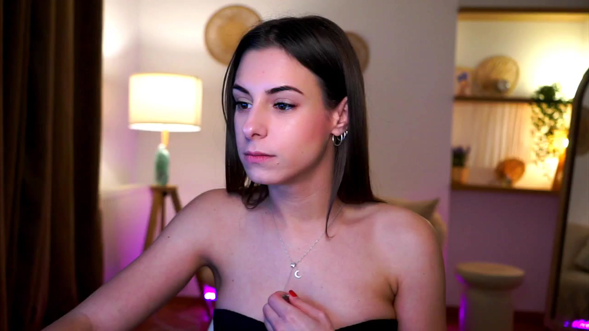 Gallery image thumbnail from Hidden_Gem_'s myfreecams stream on, 12/26/2024, 21:48 image 4 of 20