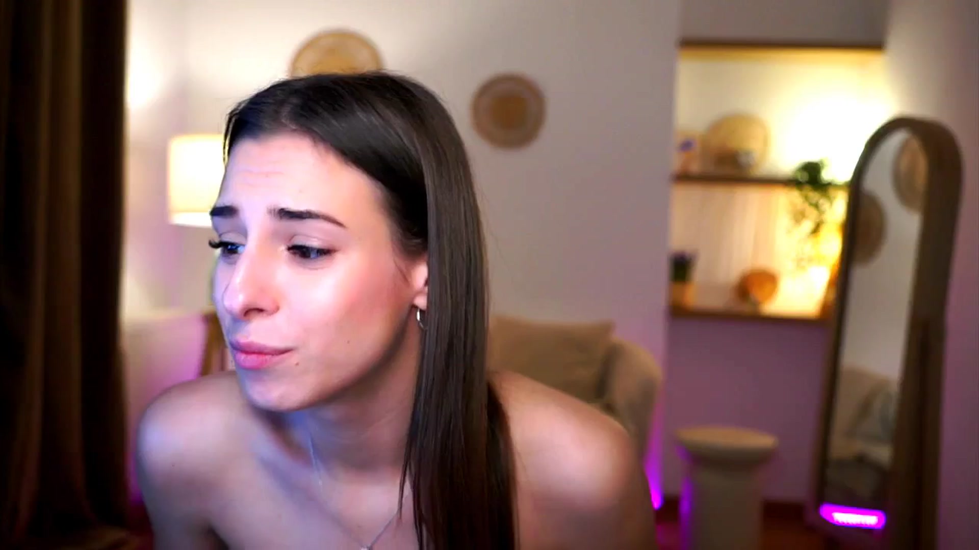 Gallery image thumbnail from Hidden_Gem_'s myfreecams stream on, 12/26/2024, 23:45 image 9 of 20