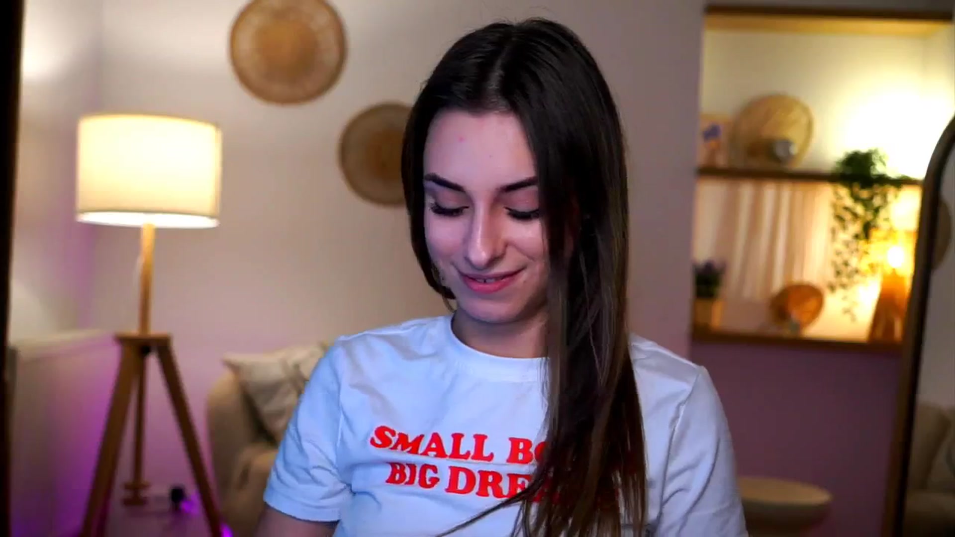 Gallery image thumbnail from Hidden_Gem_'s myfreecams stream on, 12/29/2024, 17:41 image 18 of 20