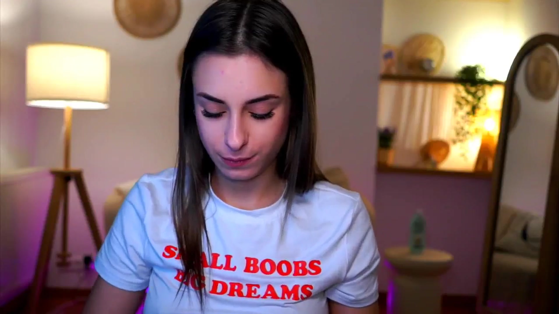 Gallery image thumbnail from Hidden_Gem_'s myfreecams stream on, 12/29/2024, 17:41 image 14 of 20