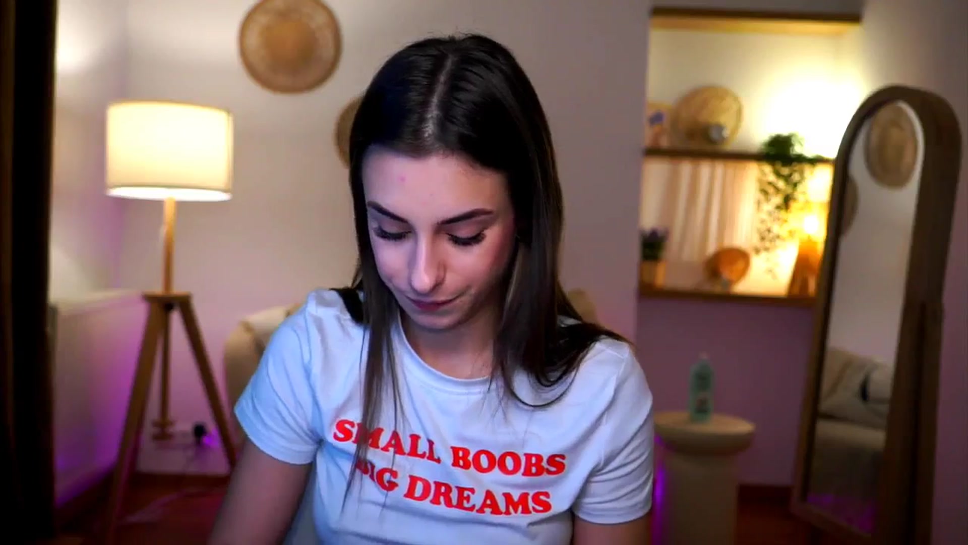 Gallery image thumbnail from Hidden_Gem_'s myfreecams stream on, 12/29/2024, 17:41 image 11 of 20