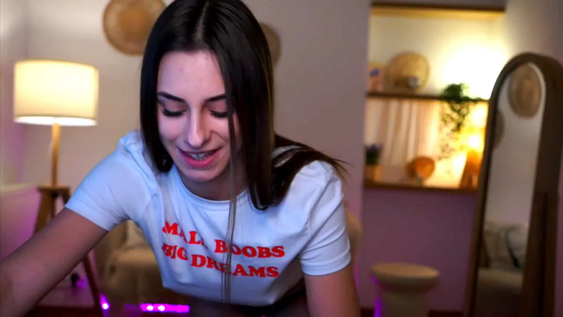 Gallery image thumbnail from Hidden_Gem_'s myfreecams stream on, 12/29/2024, 17:41 image 1 of 20