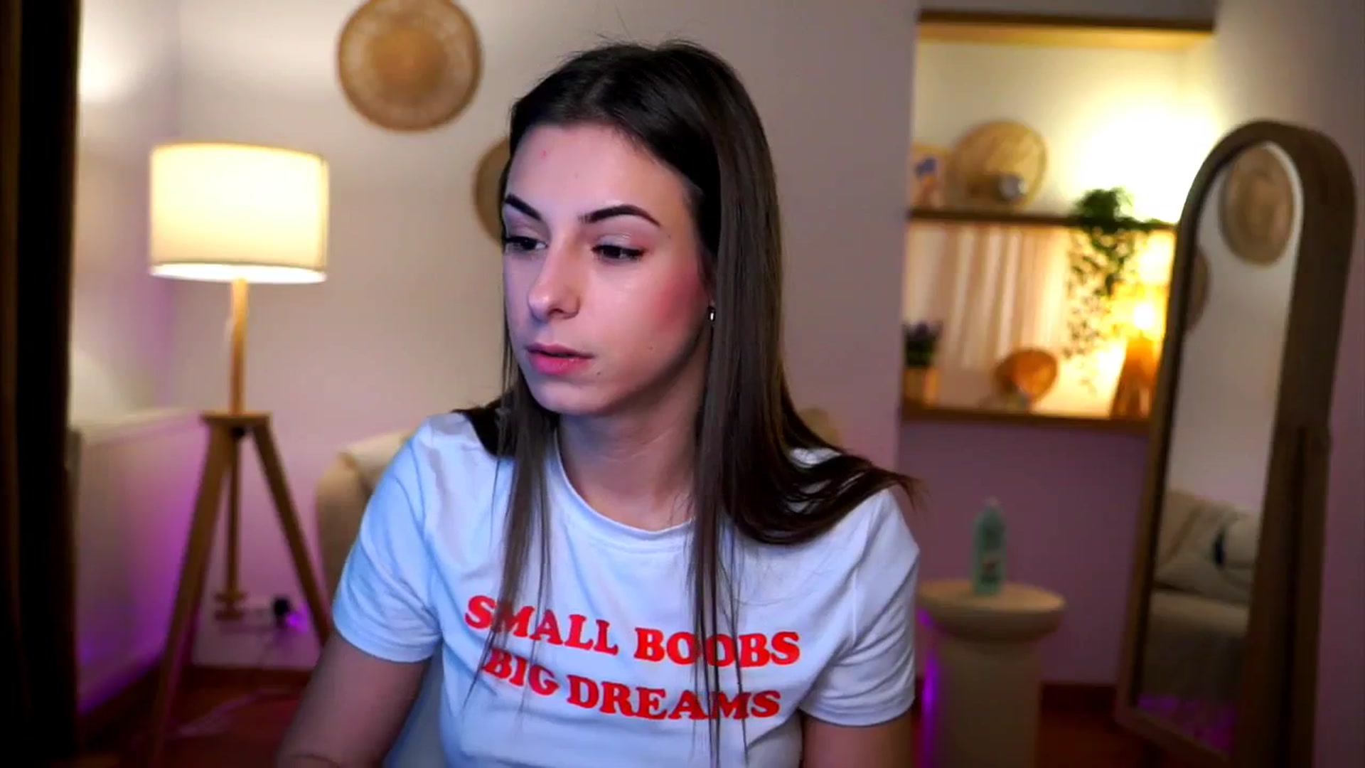 Gallery image thumbnail from Hidden_Gem_'s myfreecams stream on, 12/29/2024, 17:41 image 12 of 20