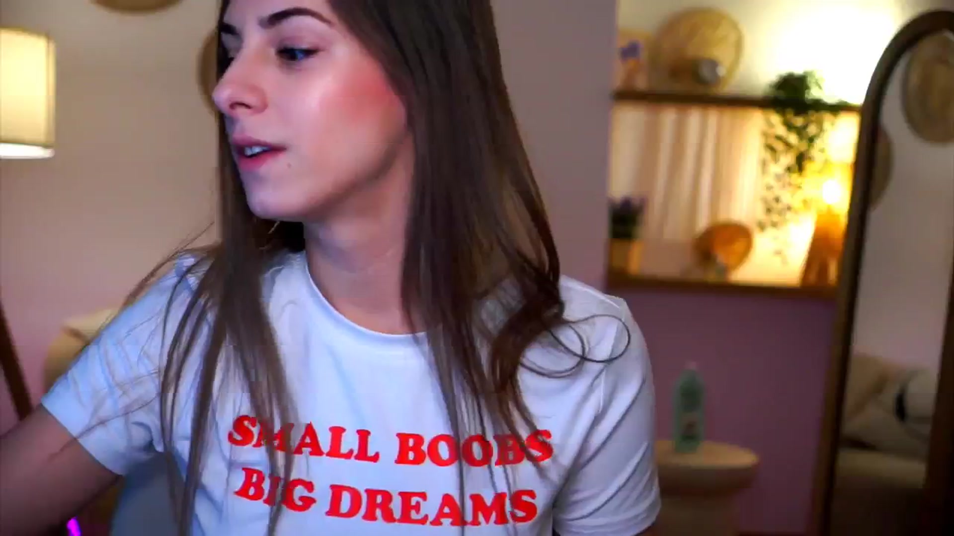 Gallery image thumbnail from Hidden_Gem_'s myfreecams stream on, 12/29/2024, 17:41 image 5 of 20