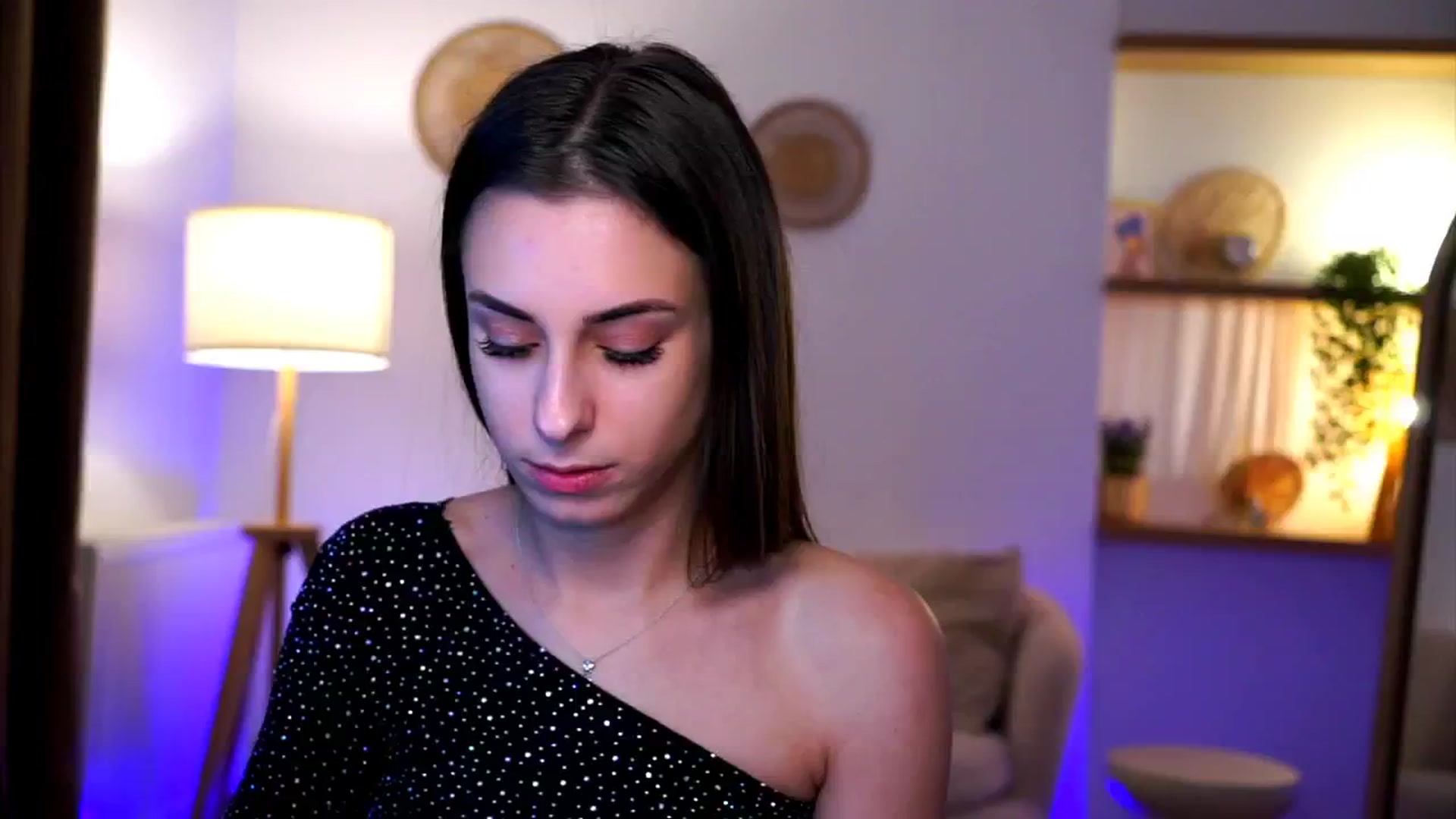 Gallery image thumbnail from Hidden_Gem_'s myfreecams stream on, 12/31/2024, 19:40 image 6 of 20