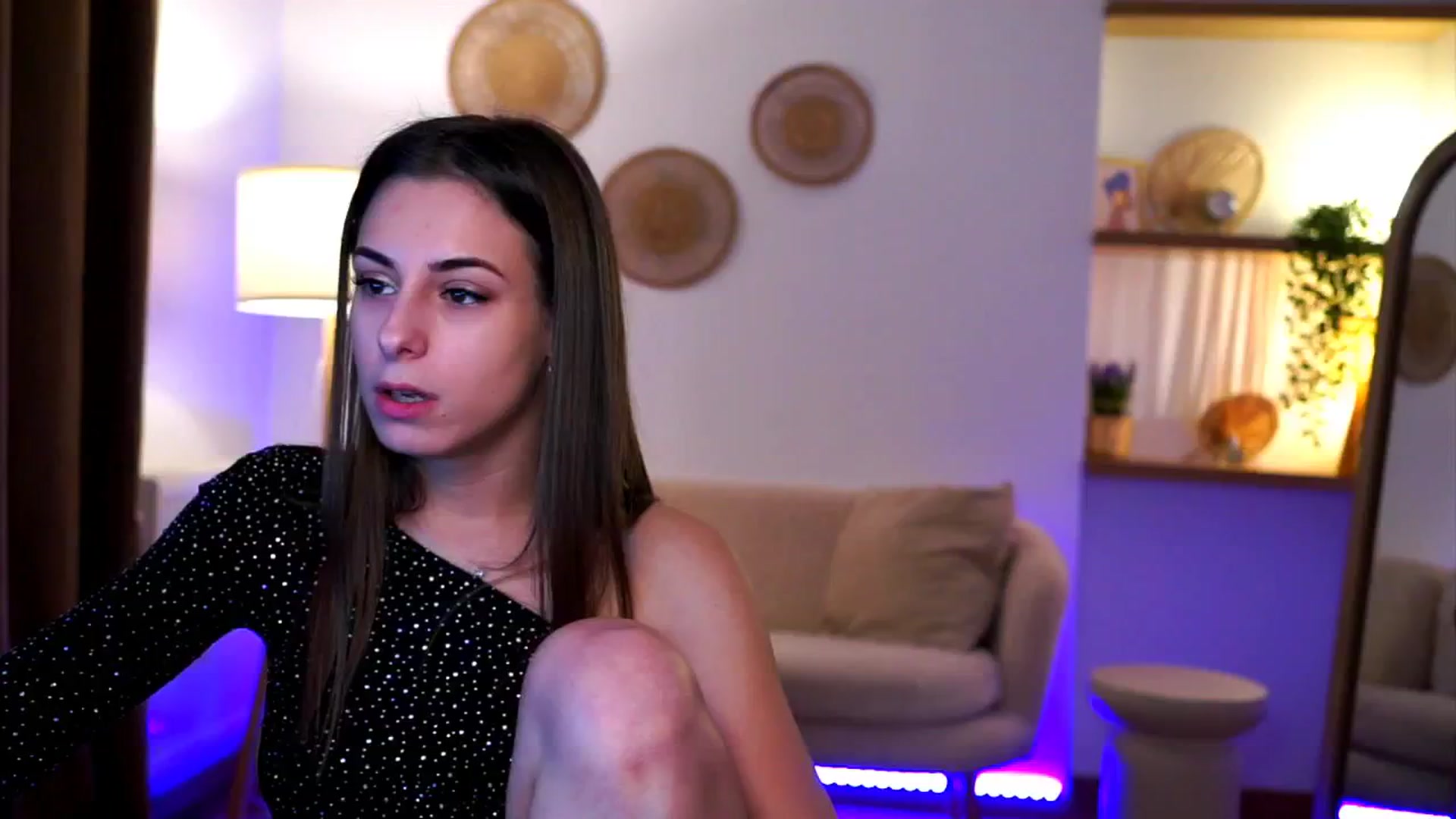 Gallery image thumbnail from Hidden_Gem_'s myfreecams stream on, 12/31/2024, 19:40 image 1 of 20