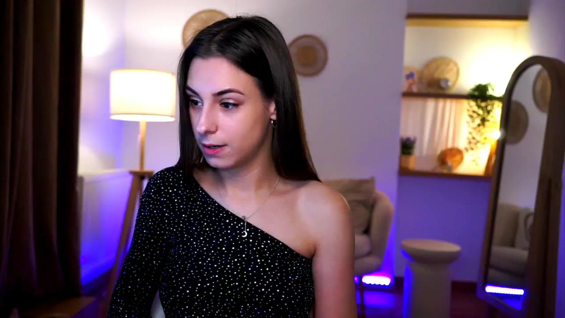 Gallery image thumbnail from Hidden_Gem_'s myfreecams stream on, 12/31/2024, 19:40 image 19 of 20