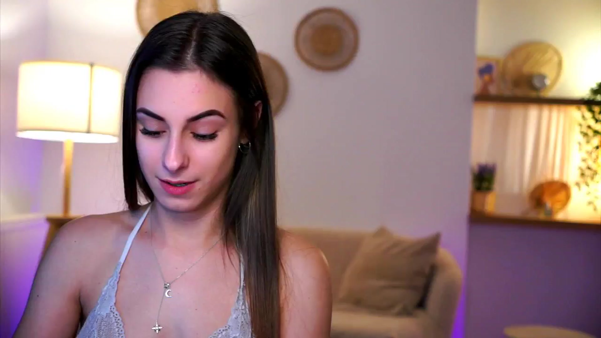 Gallery image thumbnail from Hidden_Gem_'s myfreecams stream on, 01/06/2025, 18:33 image 1 of 20