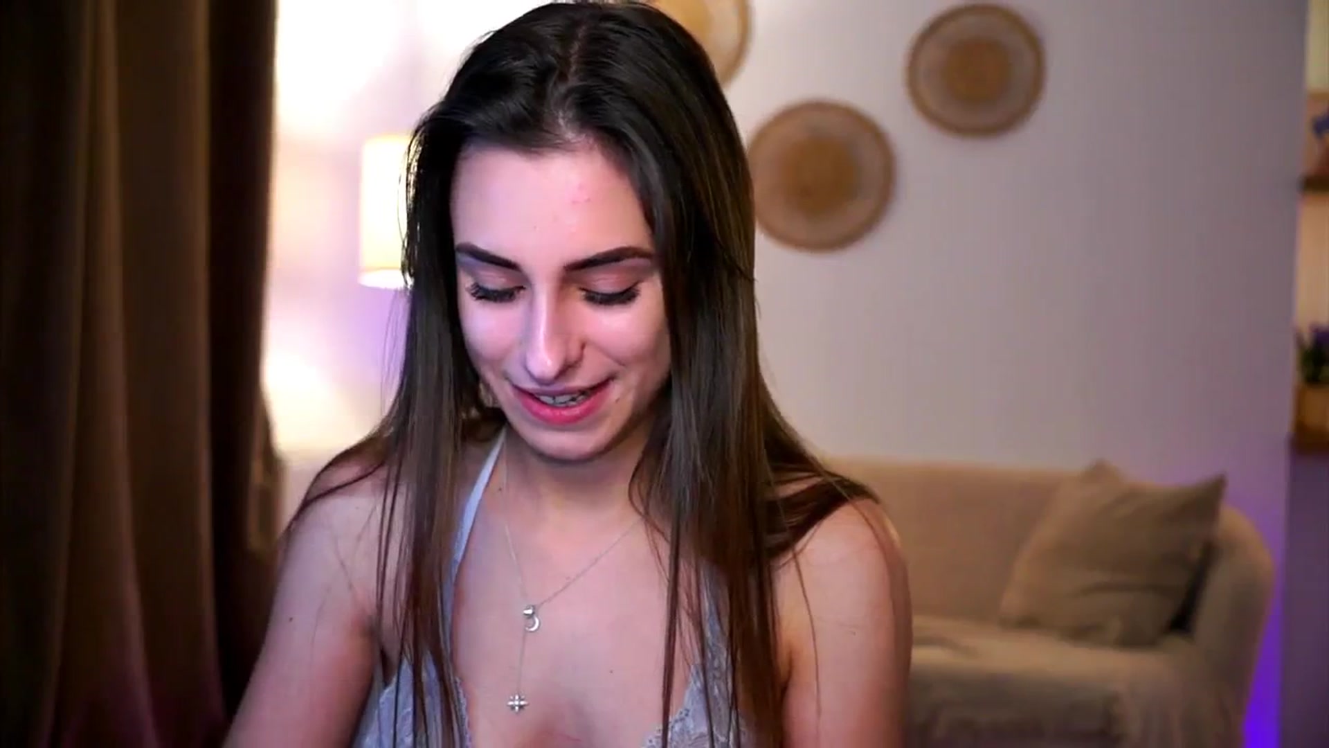 Gallery image thumbnail from Hidden_Gem_'s myfreecams stream on, 01/06/2025, 19:23 image 9 of 20