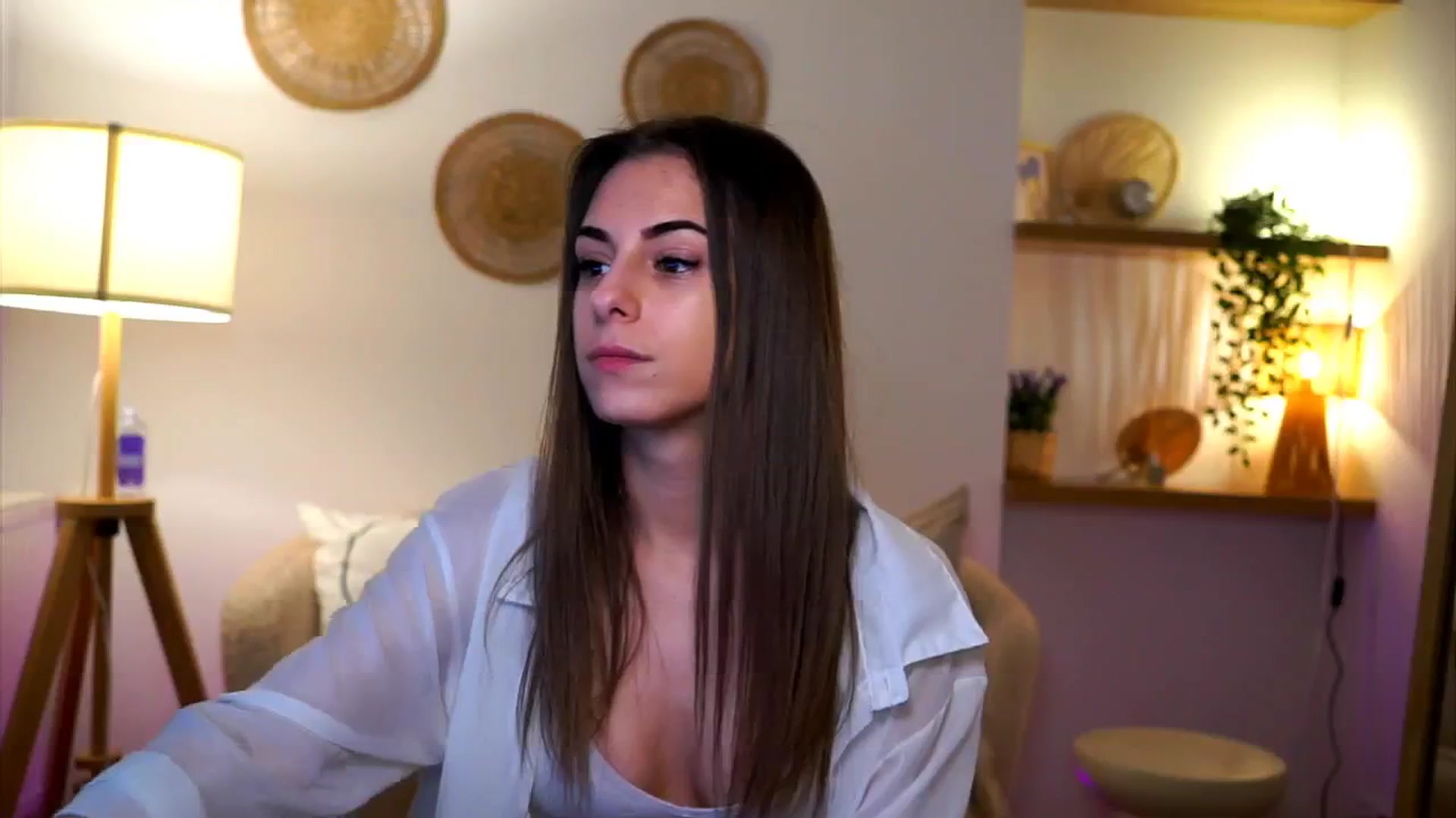 Gallery image thumbnail from Hidden_Gem_'s myfreecams stream on, 02/10/2025, 19:25 image 12 of 20