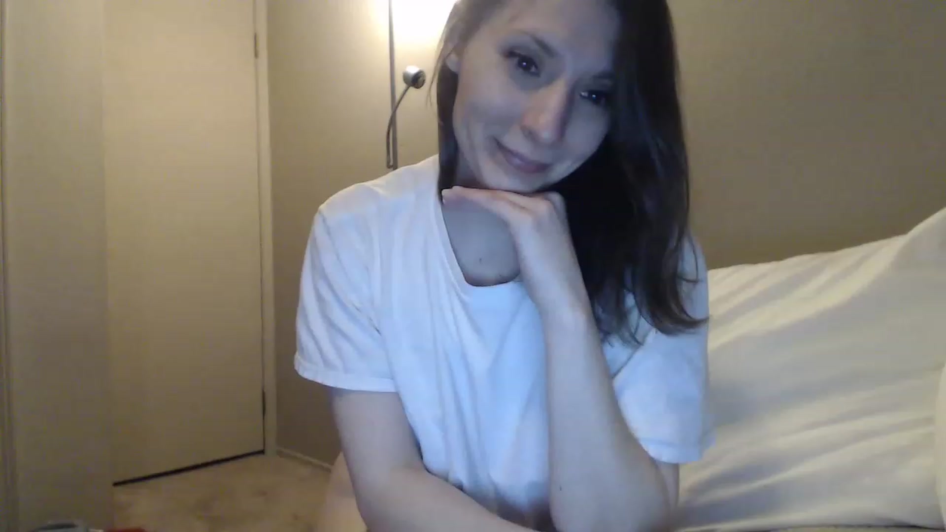 Gallery image thumbnail from HighMINNI_69's myfreecams stream on, 02/15/2023, 07:59 image 8 of 20