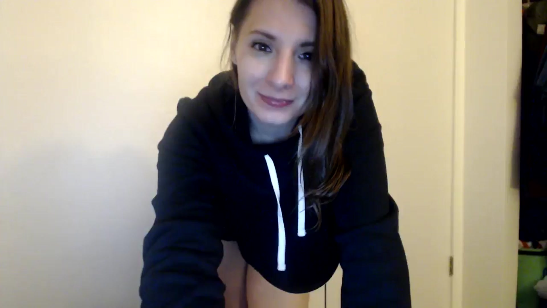 Gallery image thumbnail from HighMINNI_69's myfreecams stream on, 10/14/2024, 08:46 image 14 of 20