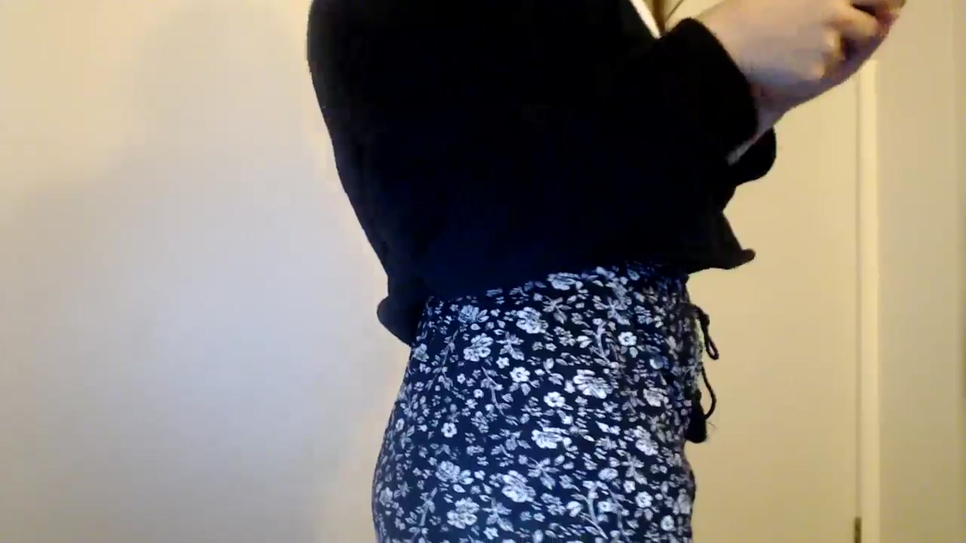 Gallery image thumbnail from HighMINNI_69's myfreecams stream on, 10/14/2024, 08:46 image 6 of 20