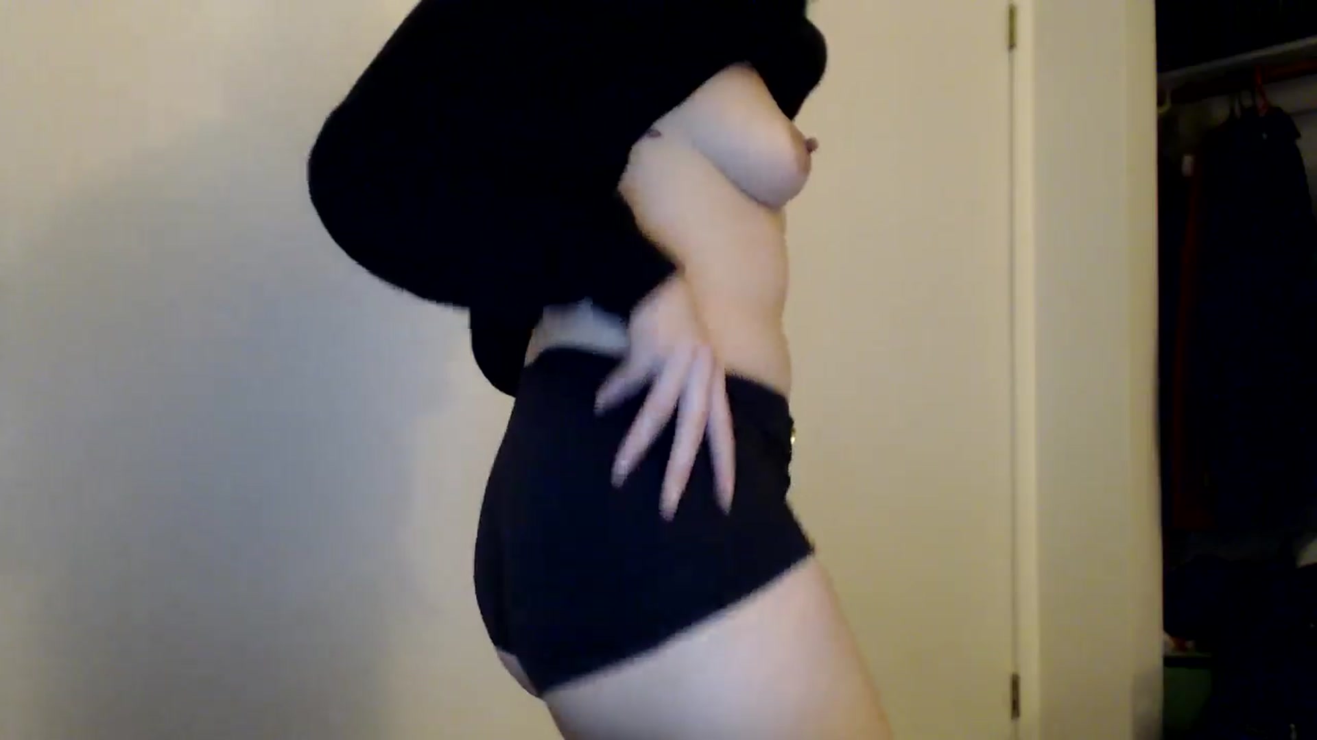 Gallery image thumbnail from HighMINNI_69's myfreecams stream on, 10/30/2024, 08:54 image 8 of 20
