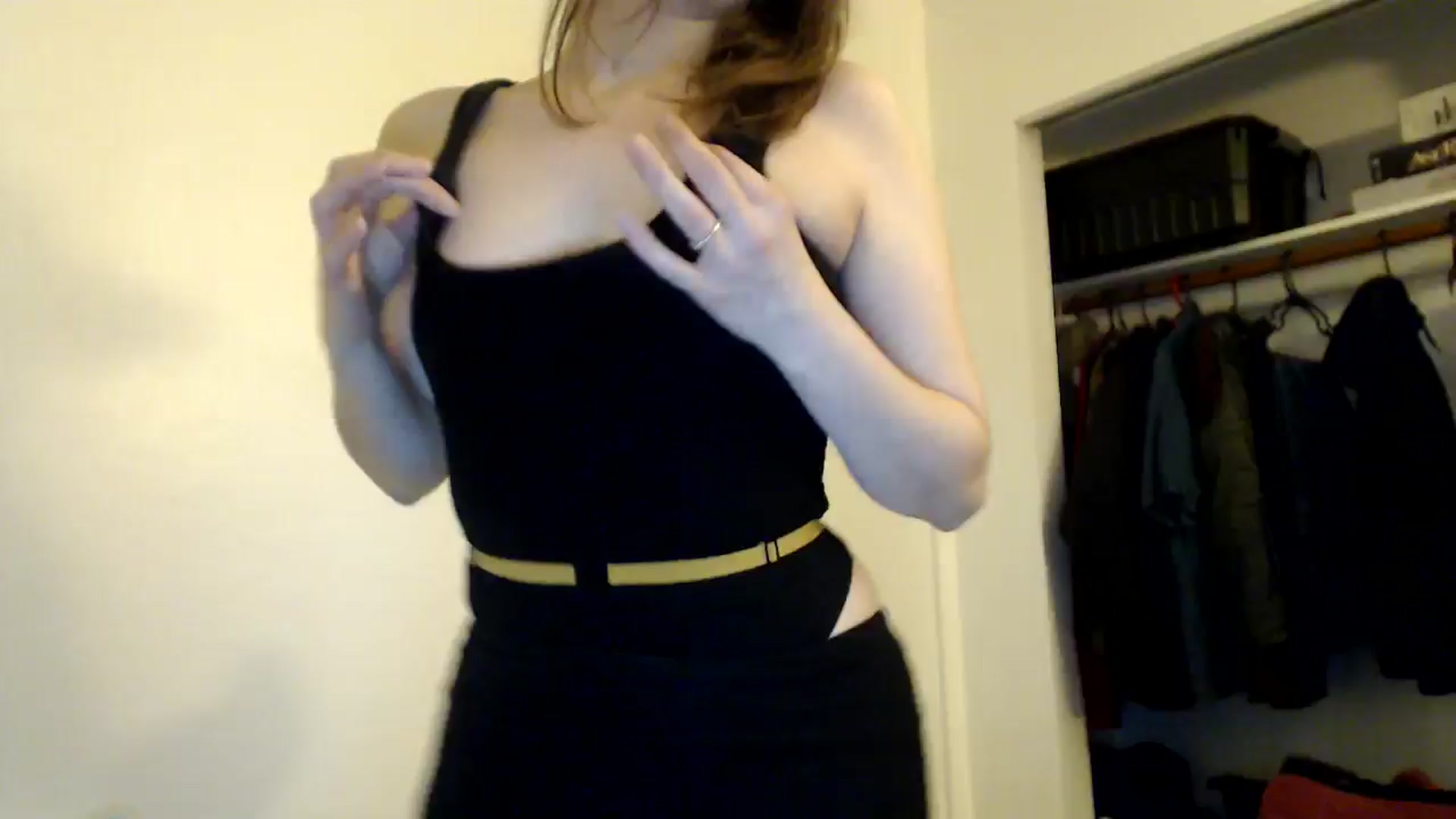 Gallery image thumbnail from HighMINNI_69's myfreecams stream on, 11/10/2024, 09:41 image 1 of 20