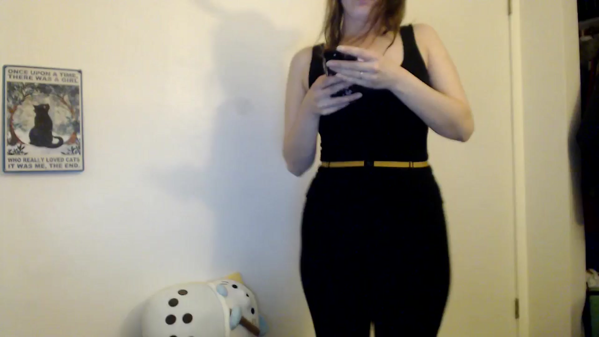 Gallery image thumbnail from HighMINNI_69's myfreecams stream on, 11/10/2024, 11:43 image 1 of 20